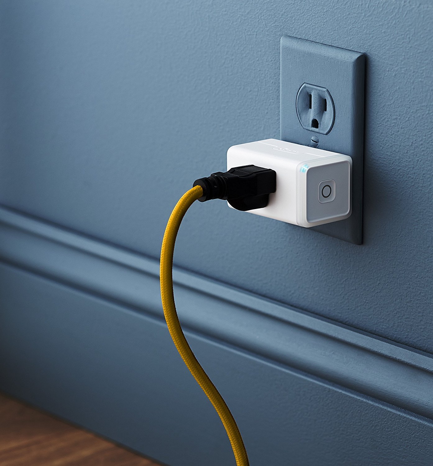 TP-Link - Smart Wi-FI Plug Mini - White
