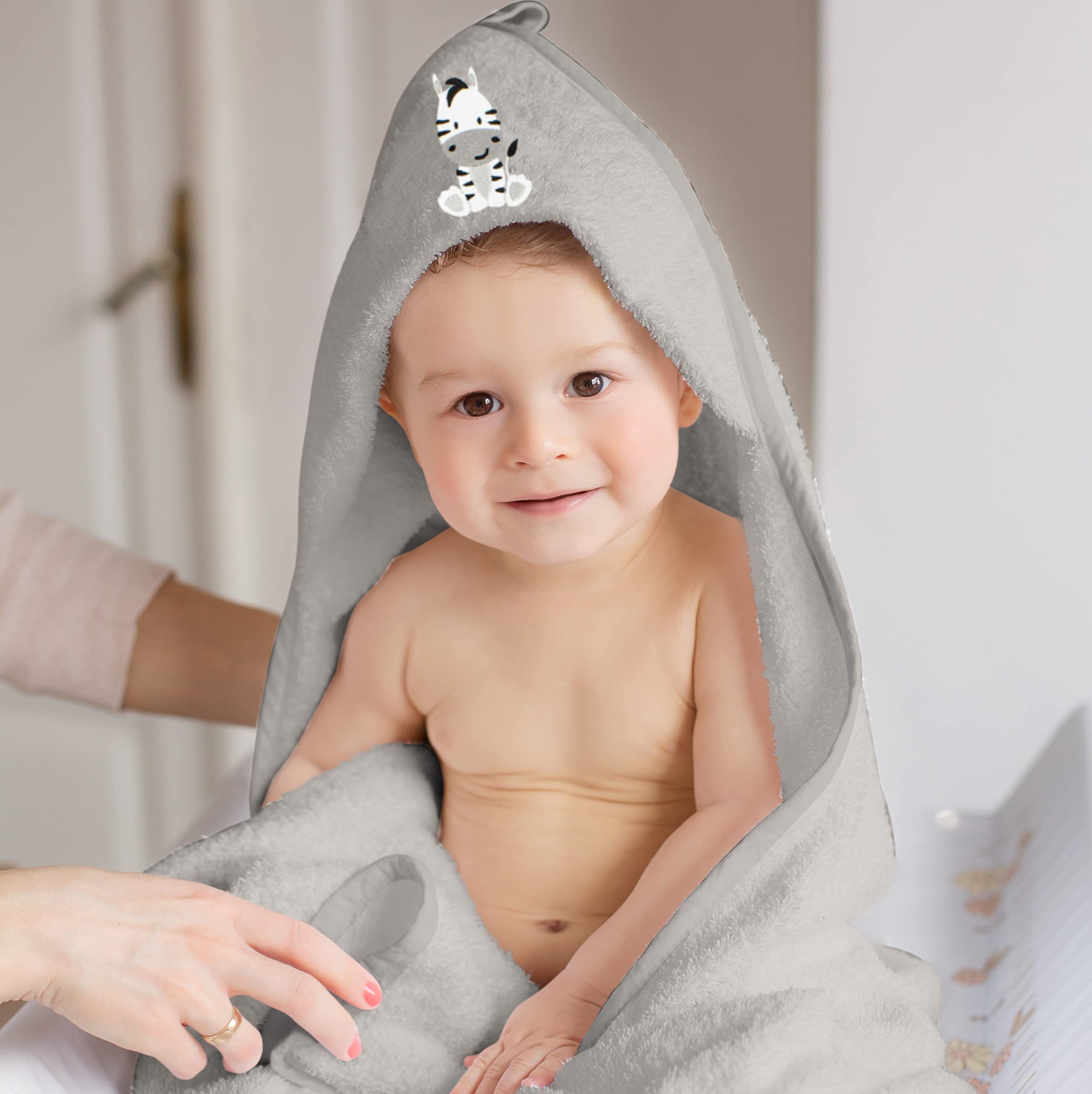 Babykajo Set Accappatoio per Neonati con 2 Guanti da Bagno in Oeko-Tex Standard 100 Certificato, Asciugamano con Cappuccio in Morbida Spugna, Primo Asciugamano con Cappuccio per Bambini 80x80 cm