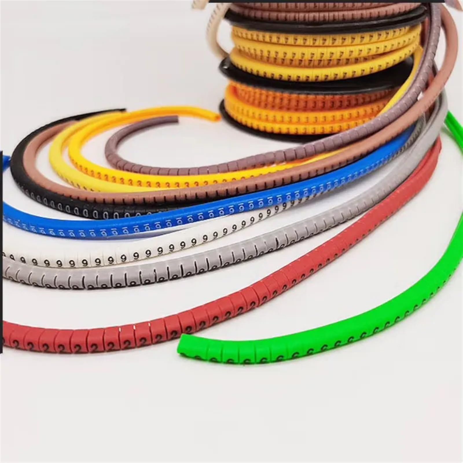 Znaczniki numerów do etykietowania kabli, 250/500/1000 szt. 0-9 znaczników przewodów kablowych do 2,5 mm², 18AWG-12AWG, kompatybilne z owijką spiralną, wielokolorowe