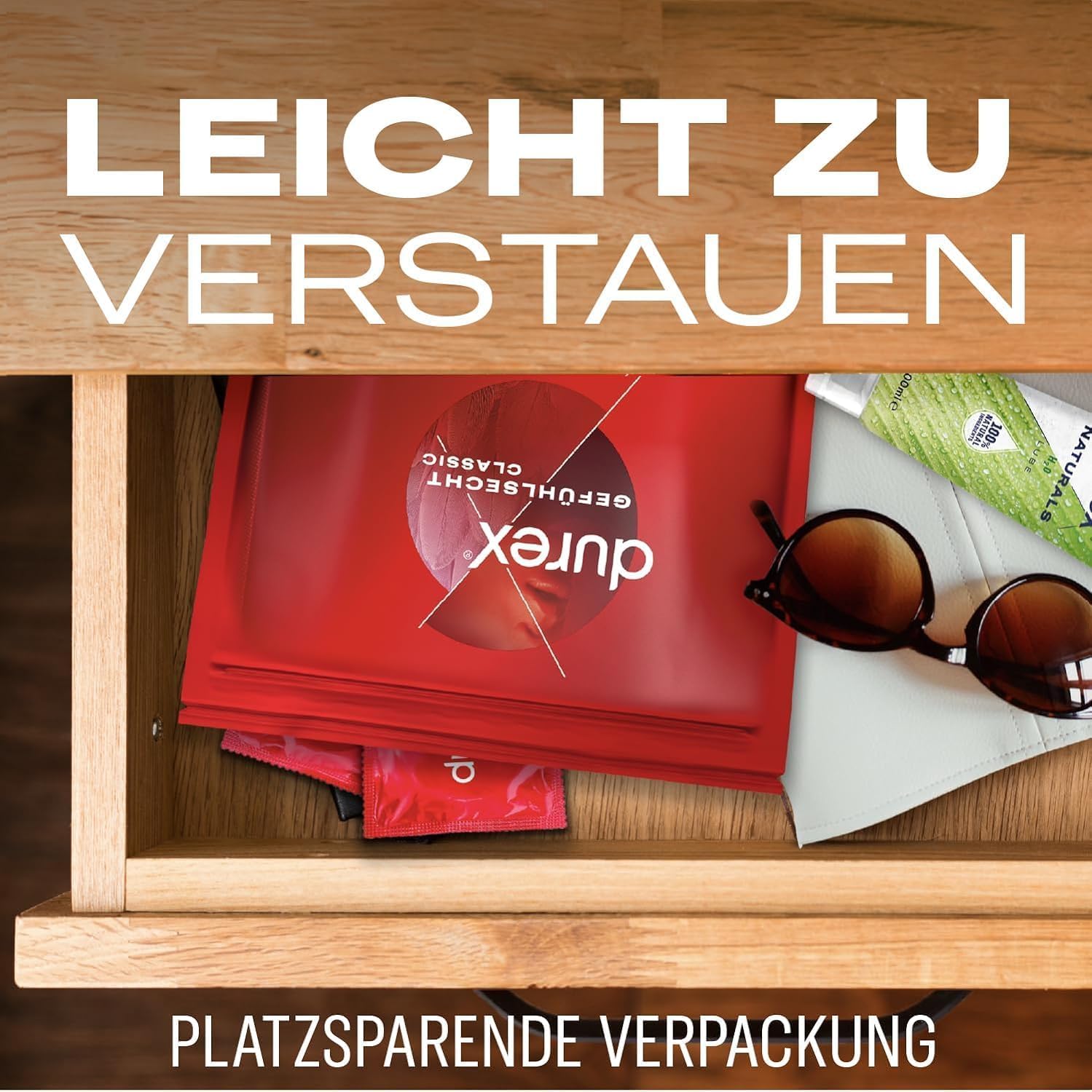 Durex Gefühlsecht Classic Kondome – Perfekter Sitz & leichtes Abrollen – Dünn, befeuchtet, transparent, angenehmer Geruch – 200er Pack (5 x 40 Stück)