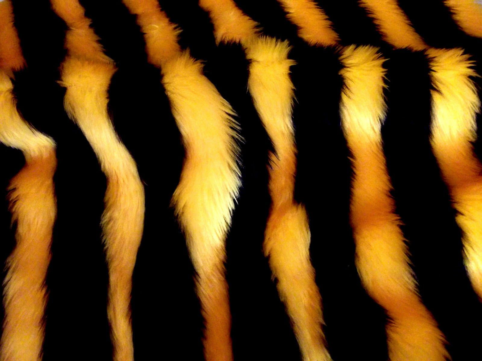 Animal Fun Faux Fur Fabric Material - Bumble BEE, 1Mtr - 150cmx100cm