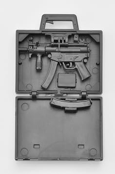 TOMYTEC Little Armory LA045 MP5K Coffer Type Plastic Model