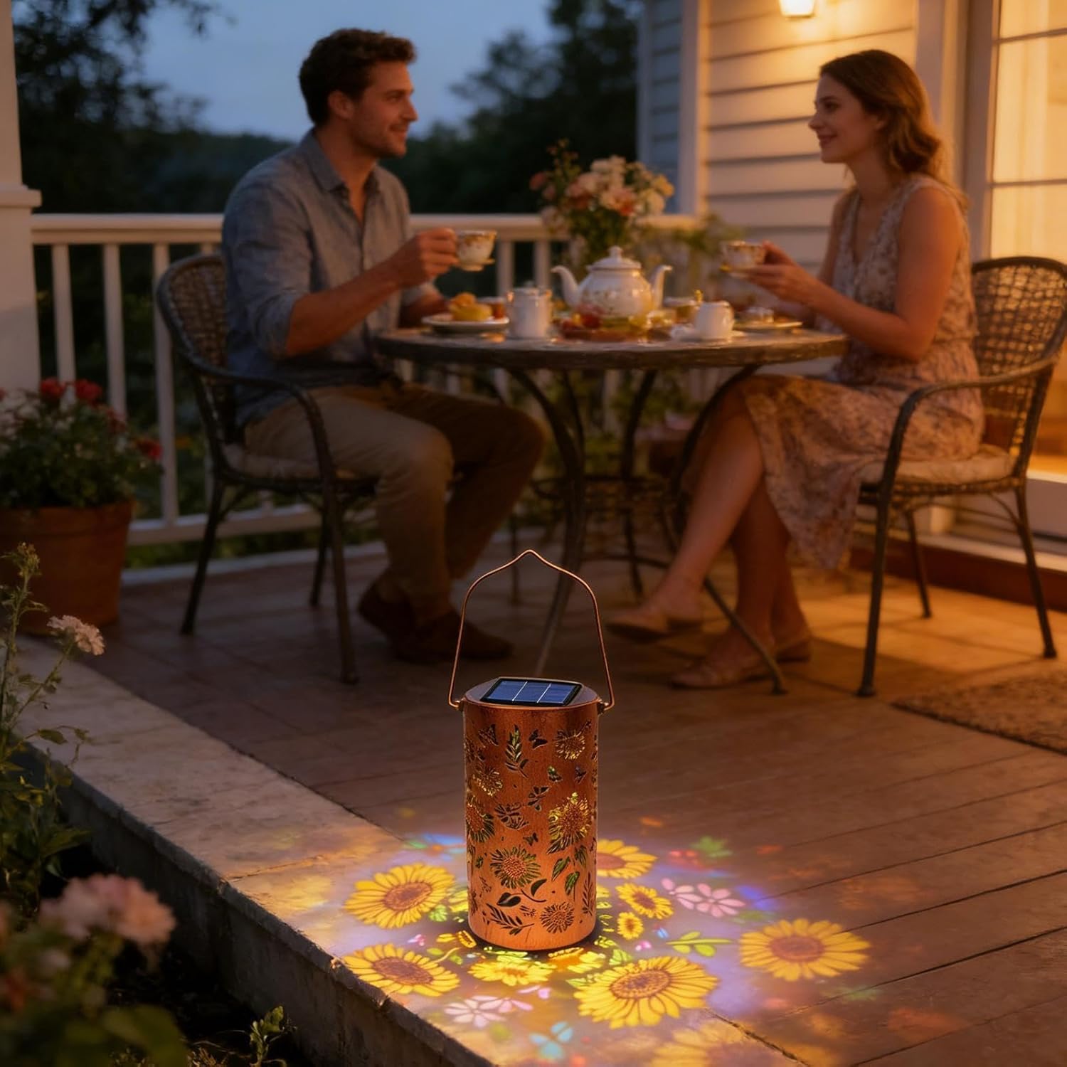 Sunflower Lantern,Waterproof Hangable Metal Projection Decor | Sunflower Solar Lights,for Balcony Backyard Patio Driveway Walkway Lawn Garden Trees Yard Porch