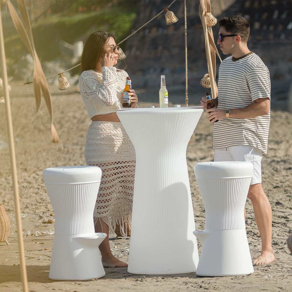 newgarden Taburete Alto Exterior para Barra De Bar – Resistente Y Ligero para Jardín, Terraza Y Hostelería – Diseño Moderno Corfu 74