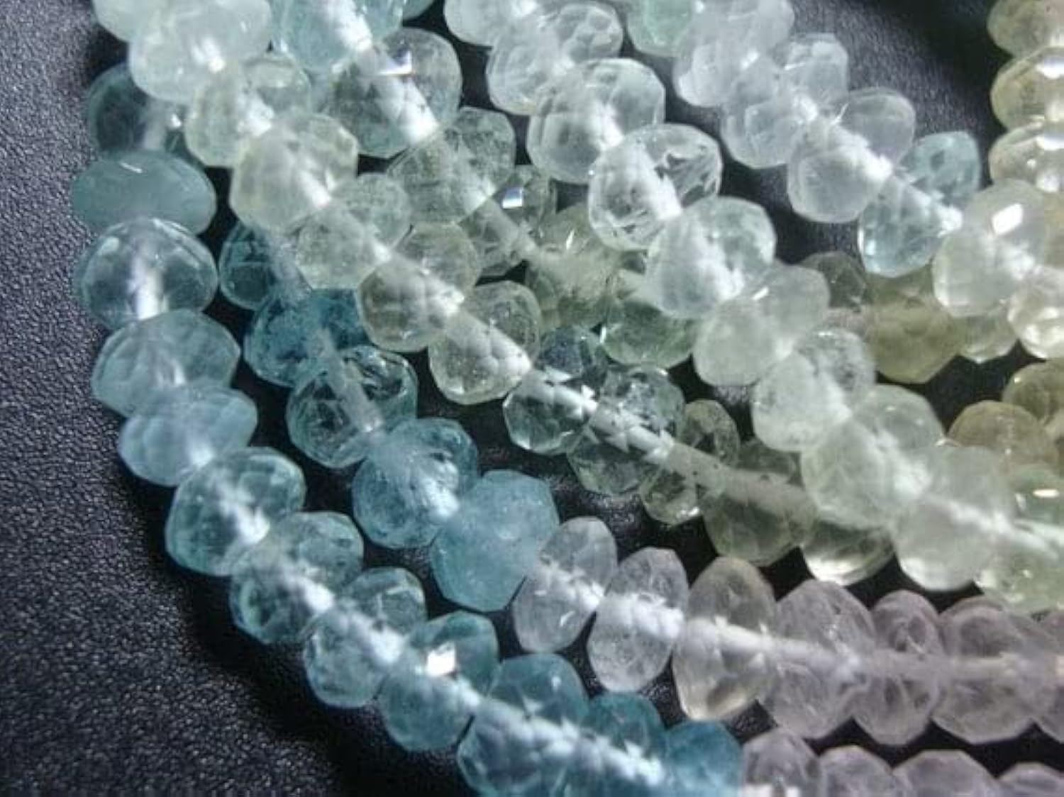 Perles aquamarine pastel pour bijoux bohème chic et colliers d'été fait main