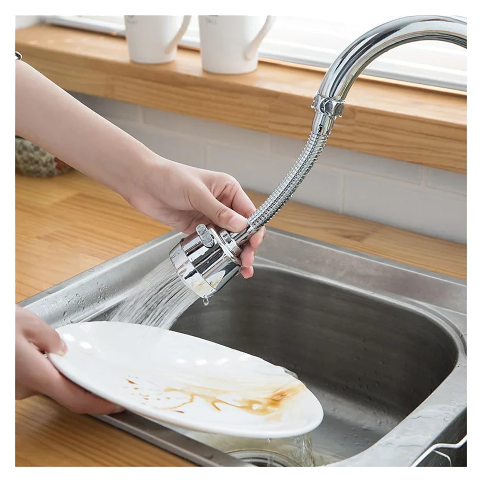 Testa del rubinetto della cucina in acciaio inossidabile da 4 pezzi Boost Doccia Sprinkler Risparmio idrico Creatore di bolle rotanti in tutte le direzioni per Rubinetto