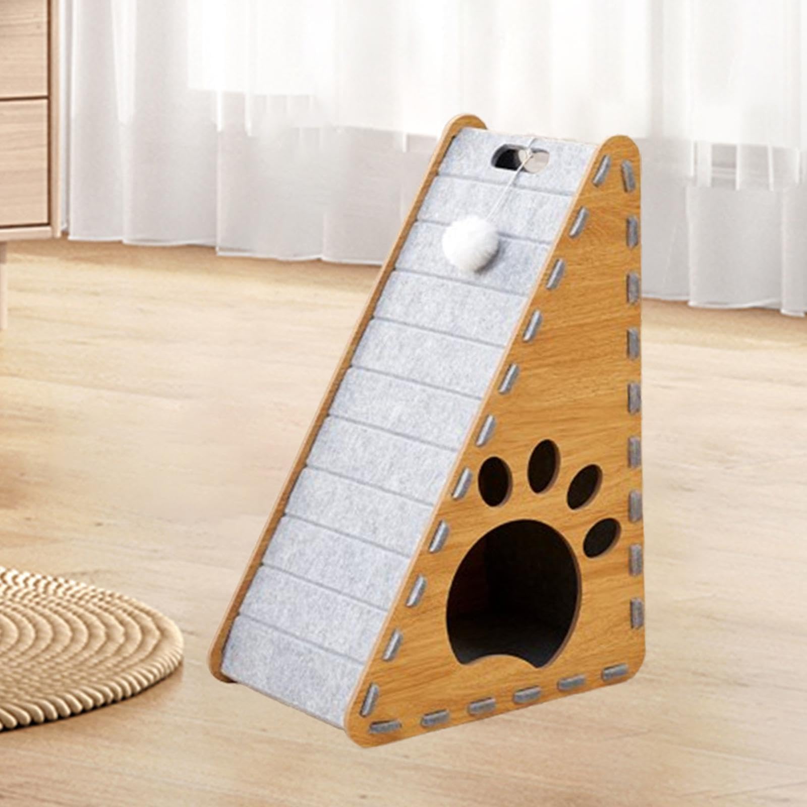 Il tiragraffi per gatti è dotato di un'esclusiva tavoletta interattiva multifunzionale cava che protegge i mobili e coinvolge i gatti.