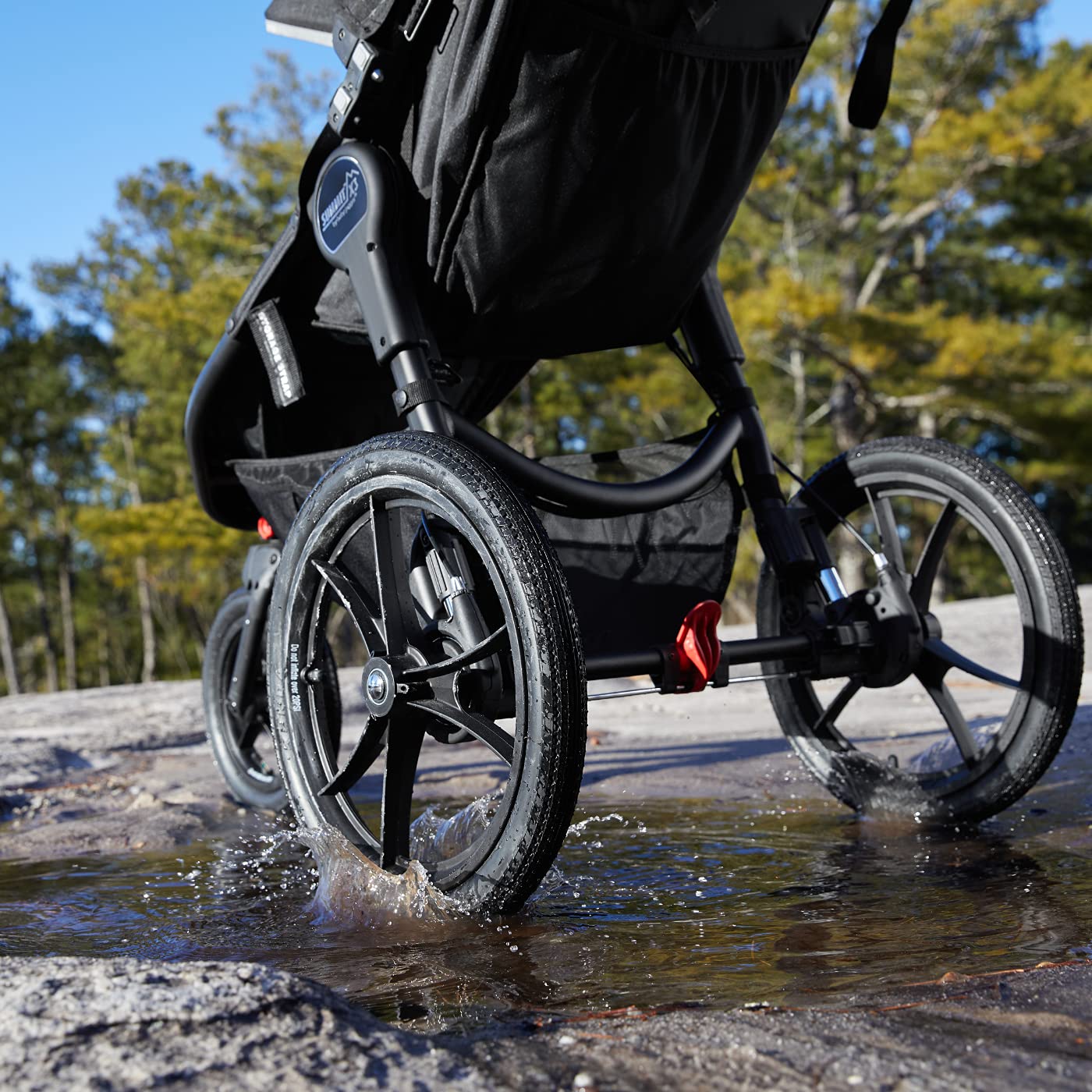 Baby Jogger Summit X3 Poussette de jogging pliable à 3 roues avec frein à main Noir nuit