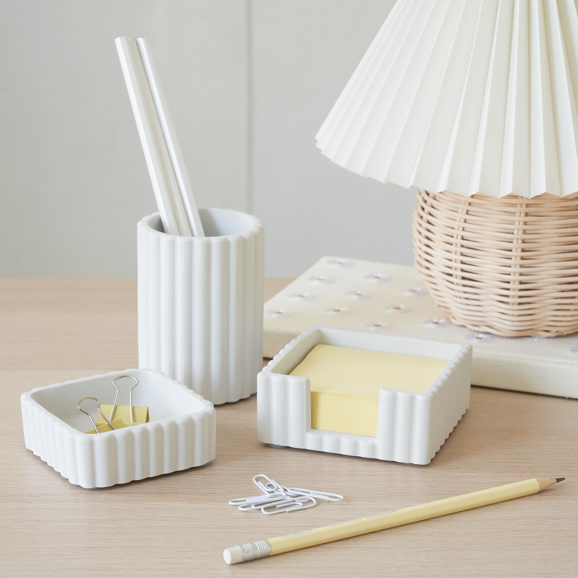 KIBAGA Set di 3 accessori da scrivania estetici moderni, eleganti organizer in cemento per penne e forniture per ufficio, un'aggiunta carina e funzionale all'arredamento del tuo spazio di lavoro