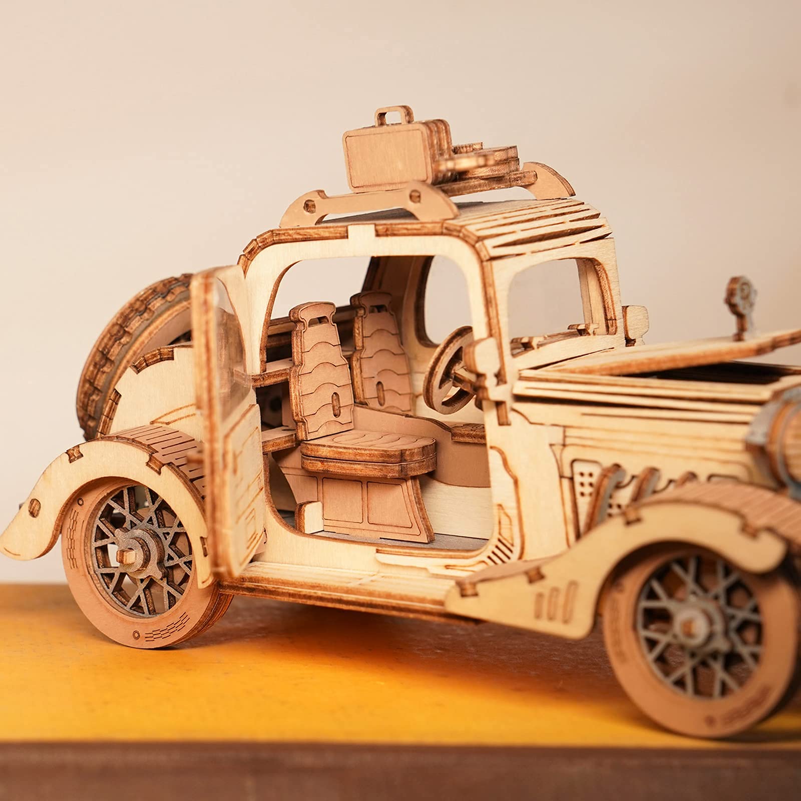 置物 WOODEN CAR Amazon.com: Rolife 3D Wooden Puzzles Retro Car Model