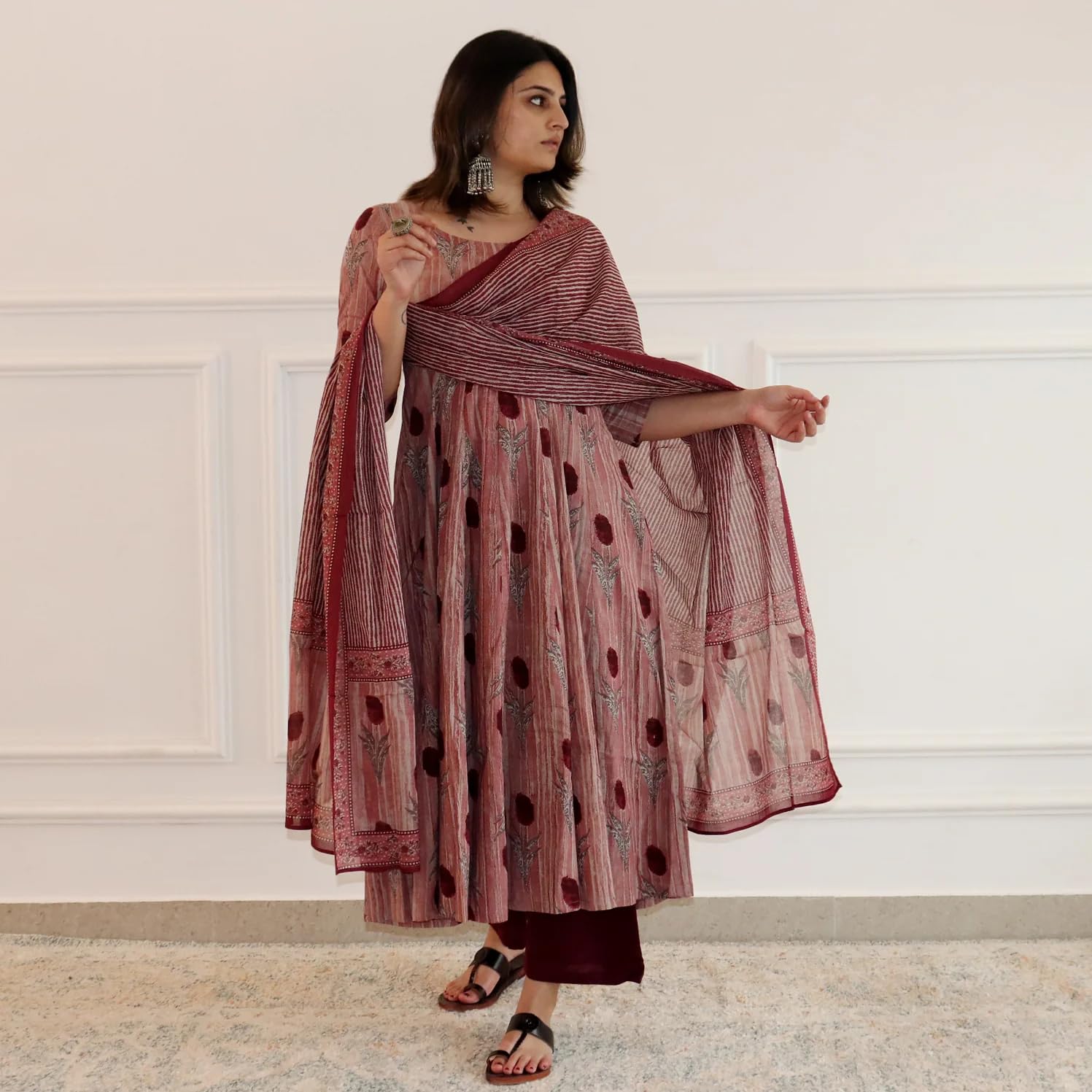 ANNI DESIGNER Kurta avec pantalon et Dupatta pour femme