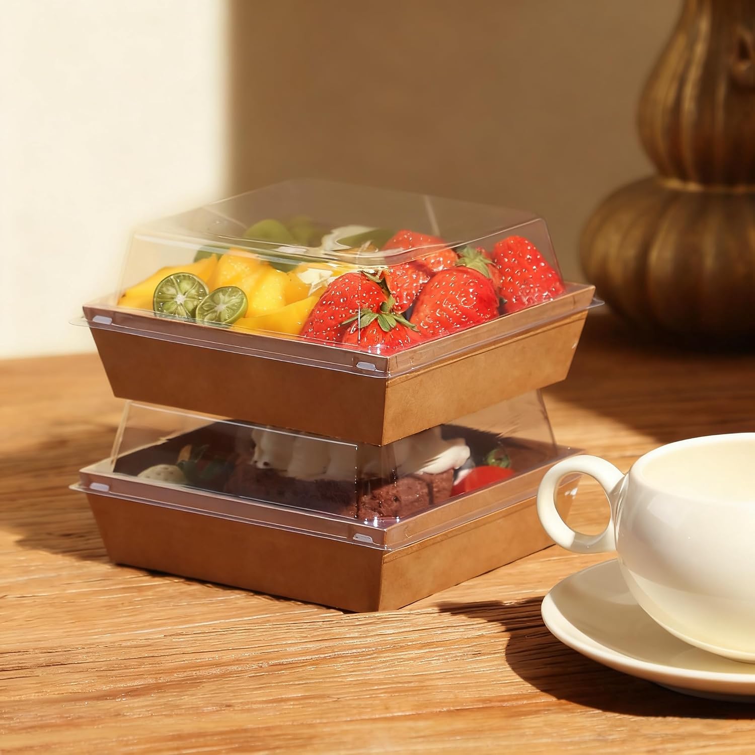 100 Pcs Small Charcuterie Boxes with Clear Lids - To Go Paper Rectangle Charcuterie Box, Disposable Food Containers, 5Inch Dessert Boxes for Cookie, Cake Slice Strawberries (Brown)