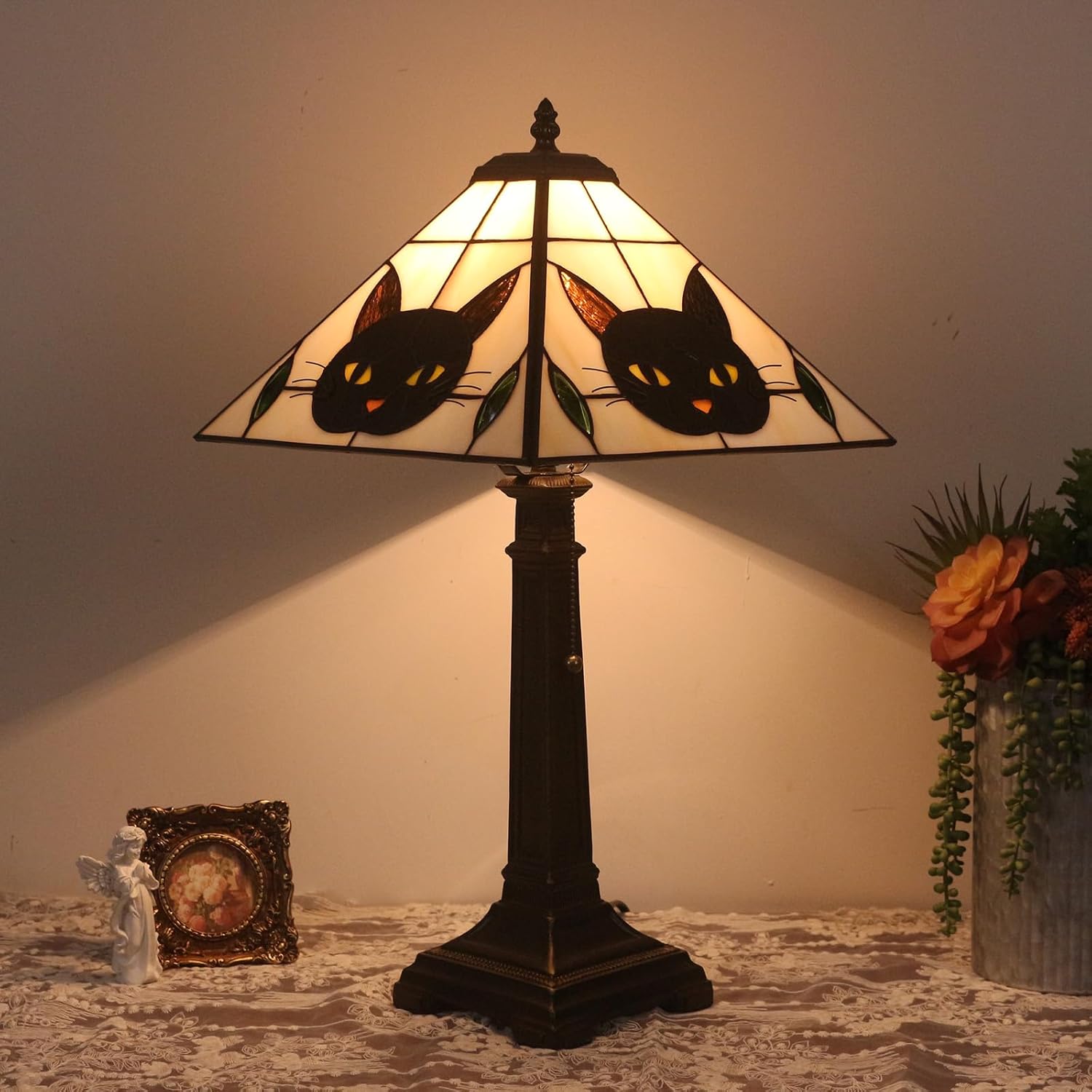 Tiffany Style Table Lamp,Black Cat Stained Glass Lamp,12x12x22 Inche Resin Base Antique Bronze Finish Decorative Desk Night Light for Bedroom Living Room