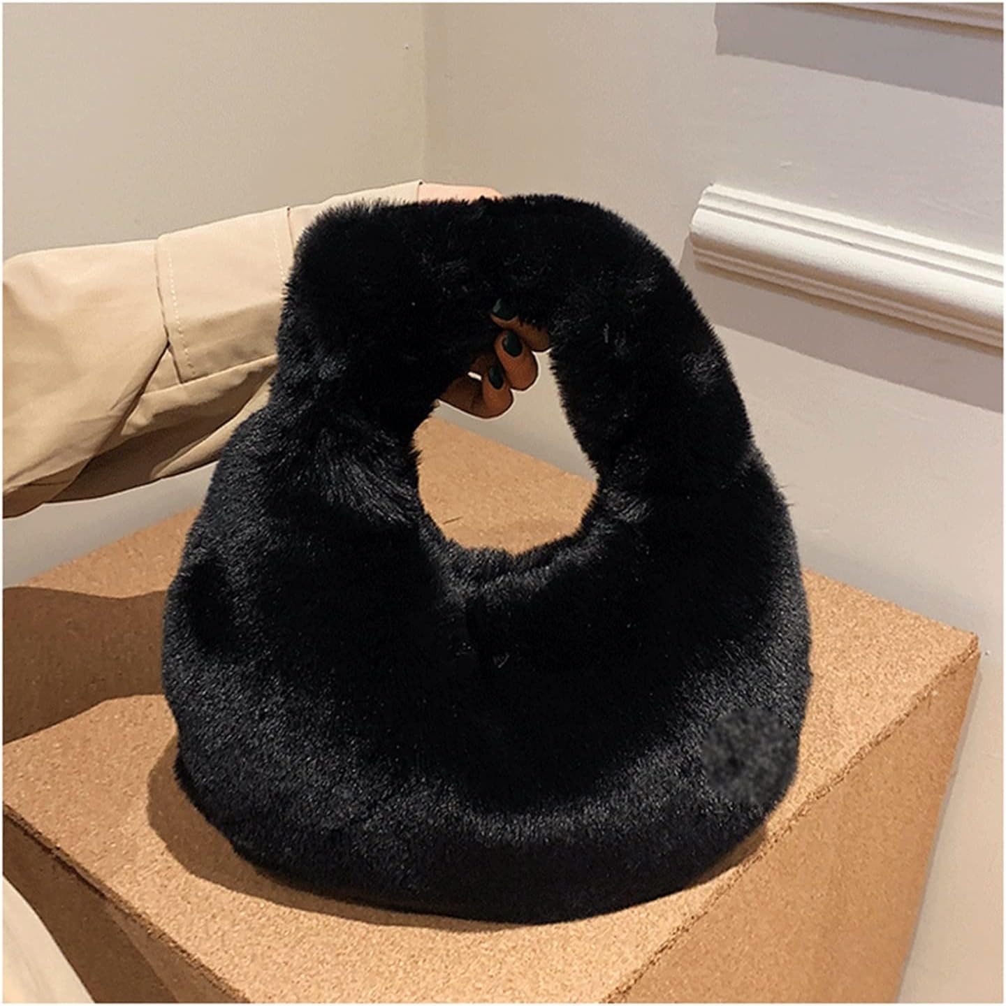 n/a Winter Women Plush Fluffy Handbag Ladies Tote Bag Purse Clutch Elegant Solid Color Portable Shopper Bag (Color : Black, Size : One Size)