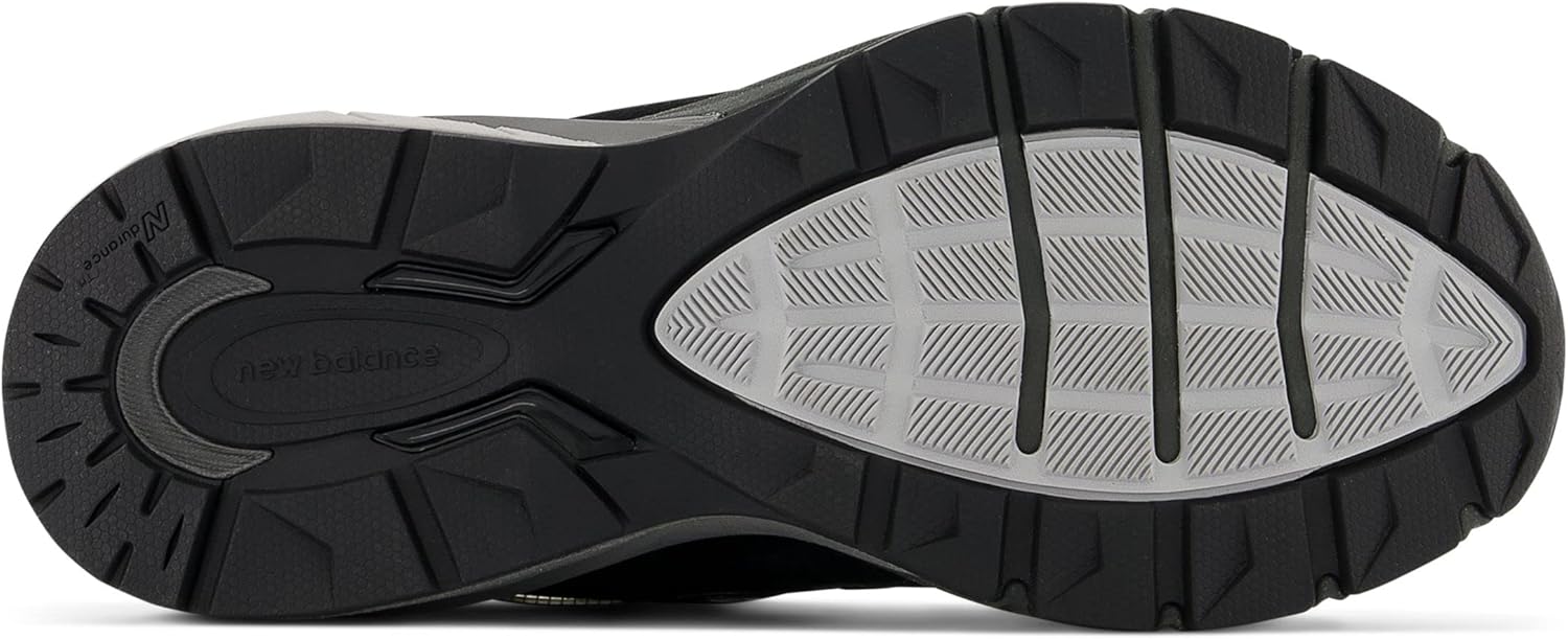 New Balance Women's Made in US 990 V5 Sneaker 6.5 Black/Silver