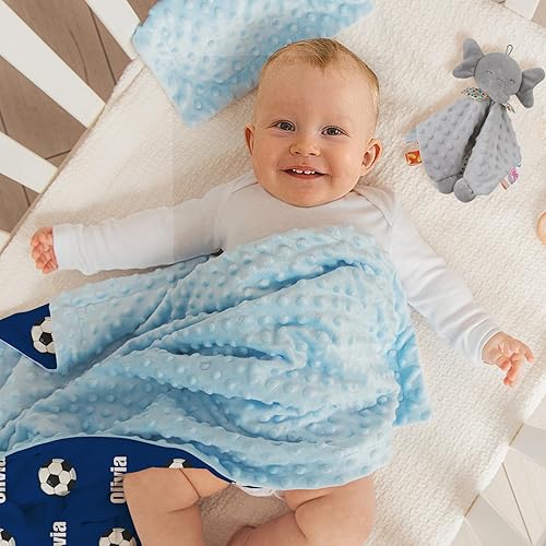 Miniatura 5 de Manta de fútbol personalizada, nombre personalizado con patrones de fútbol, manta de franela de felpa suave con respaldo punteado de doble capa para