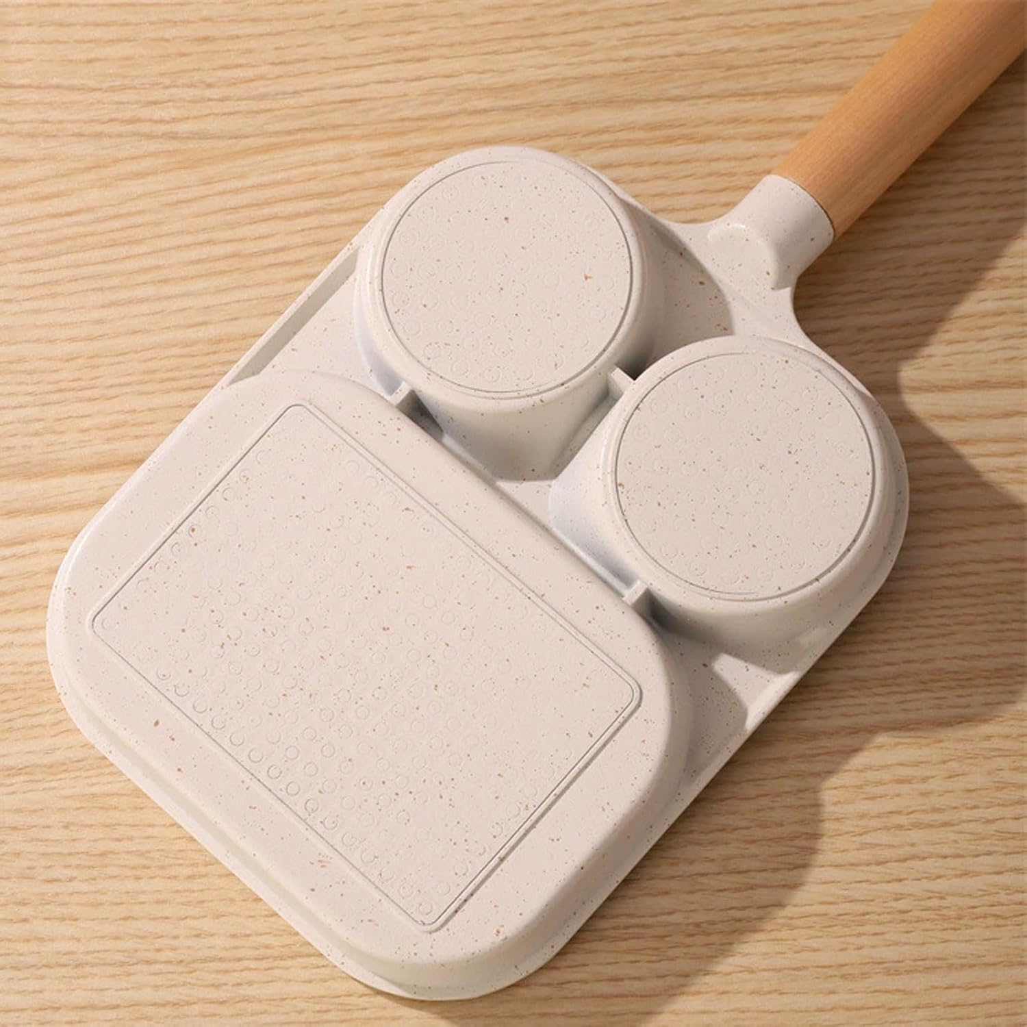 HUHJYUGE Egg Frying Pan Nonstick Small, 3-Hole Omelette Pan, Breakfast Pan Egg Burger Pan, Heat Resistant Handle, Cooking Pan Suitable for Gas Electric Stove Induction (A)