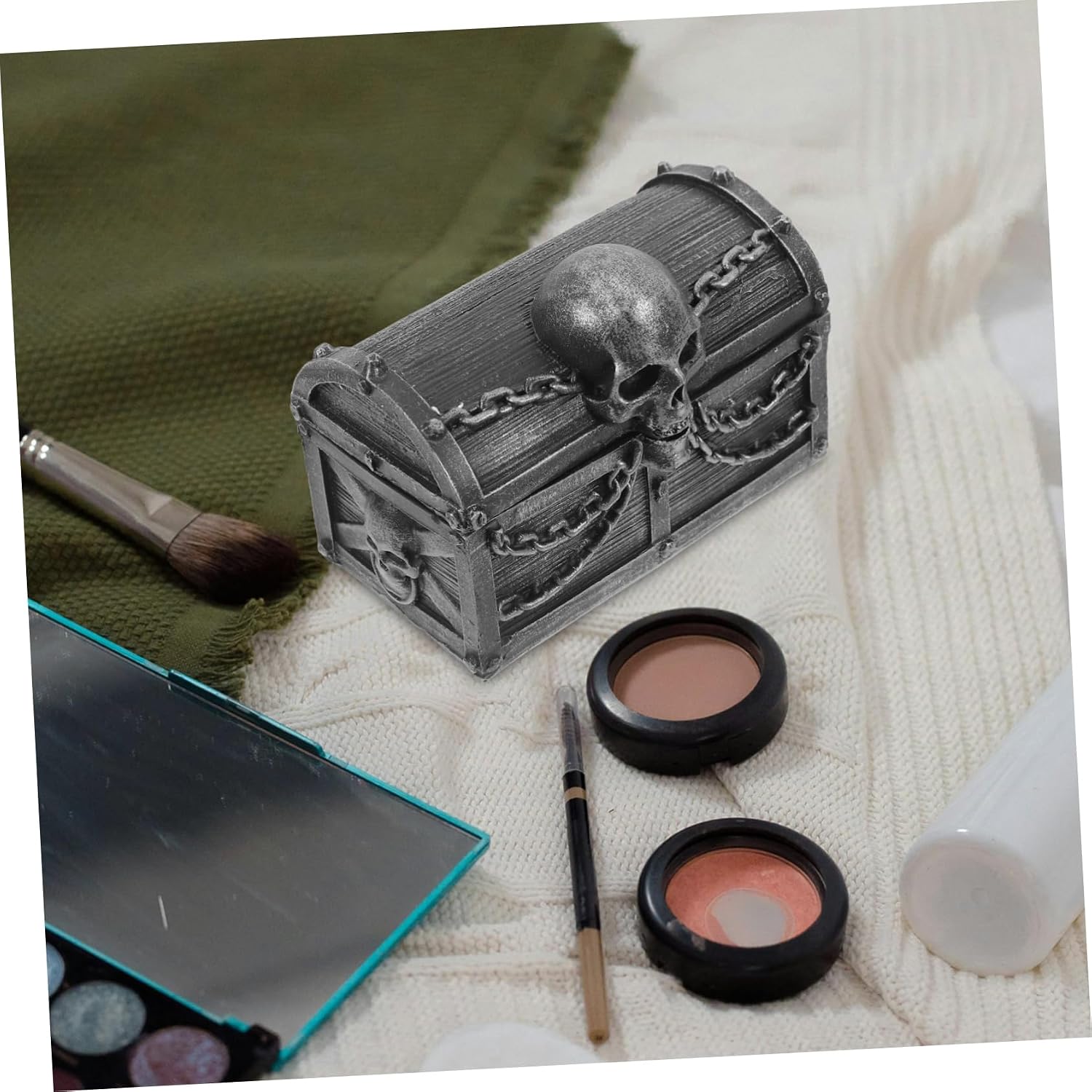 Hemobllo Small Treasure Box Decorative Skull Resin Halloween Season Chest