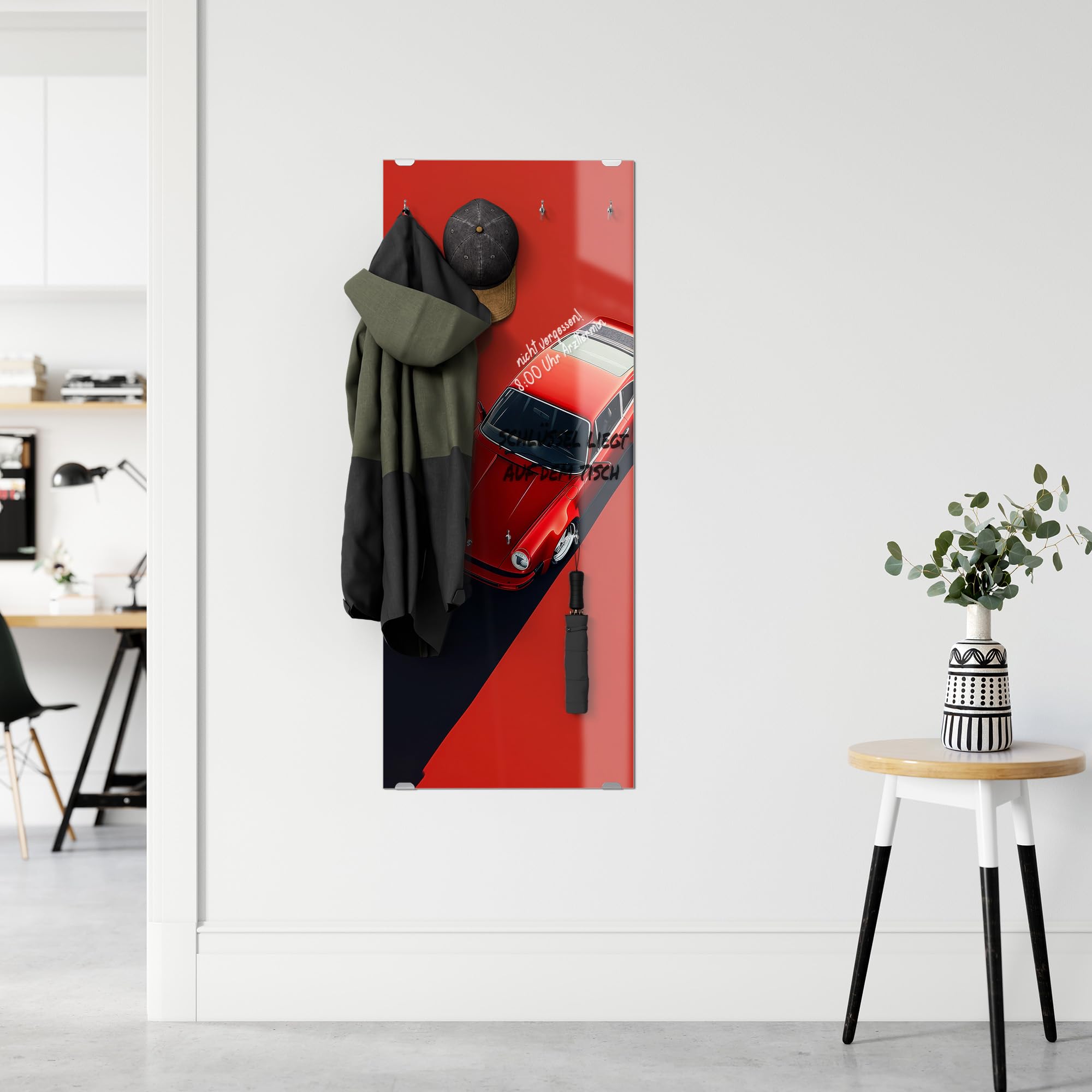 DEQORI Wieszak na ubrania ze szkła z nadrukiem motywu, wzór pionowy, 50 x 125 cm, motyw Speed in Scarlet, szkło bezpieczne ESG z 7 haczykami – możliwość zapisywania i łatwe w montażu – łatwe w
