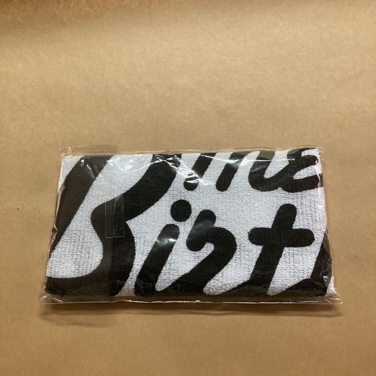 Amazon.co.jp: ザバースディ The Birthday ツアータオル