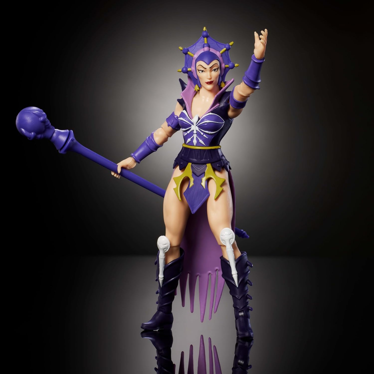 Masters of the Universe Origins Action Figure 200X Cartoon Collection Evil-Lyn, 5.5 Inch 1980s Motu TV Villainess, Detailed Design & Wand Accessory​