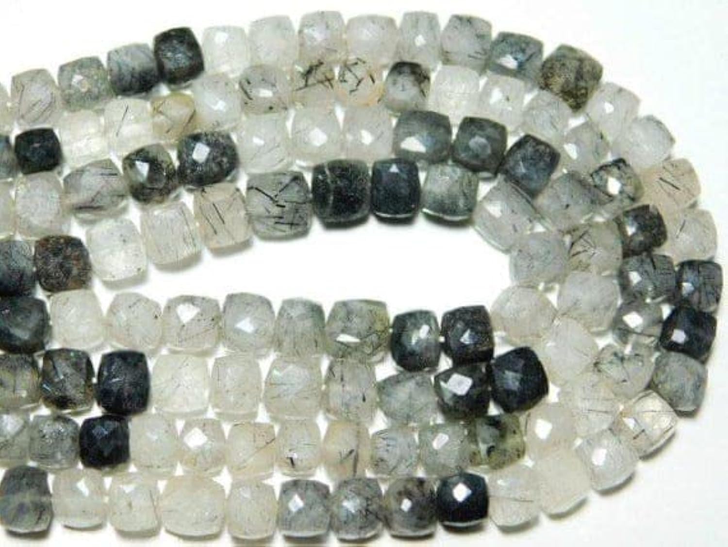 Quartz rutilé noir facetté de haute qualité perles cubes 7mm pour joaillerie