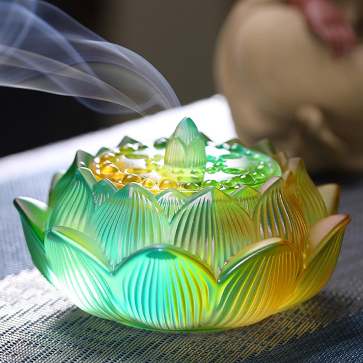 Veemoon Bruciatore di Incenso la Casa in Vetro a Forma di Loto Coperchio, Ornamento da Tavolo Centrotavola Decorativo per Ambienti Interni e Aromaterapia