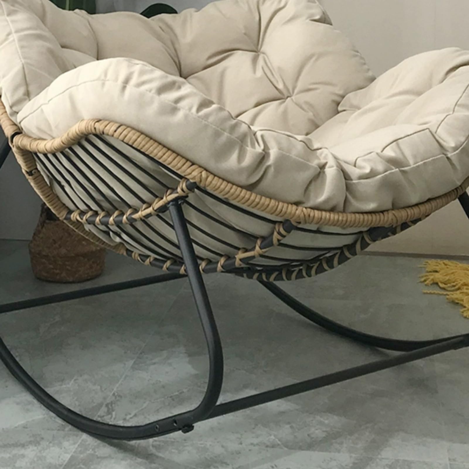 Rattanowy fotel bujany na każdą pogodę, ponadwymiarowy, z pluszową poduszką, do relaksu wewnątrz i na zewnątrz