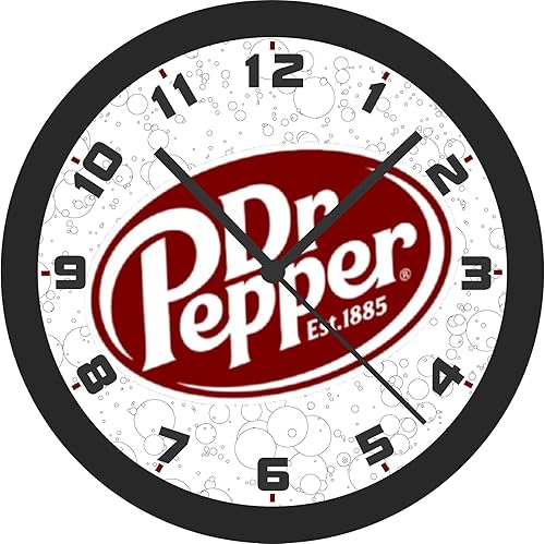 Dr. Pepper Est. 1885 Sign Reloj de pared de 10 pulgadas, impresión vívida de 8 colores para gráficos ricos y detallados.