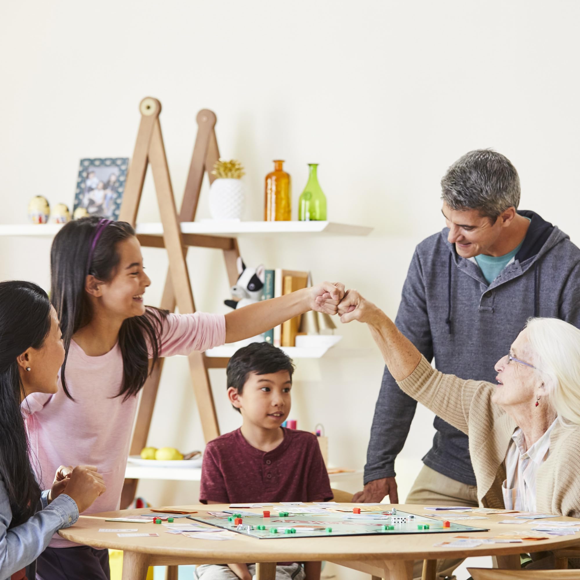 Monopoly Klassisch, Gesellschaftsspiel für Kinder, Brettspiel ab 8 Jahren (Niederländische Version)