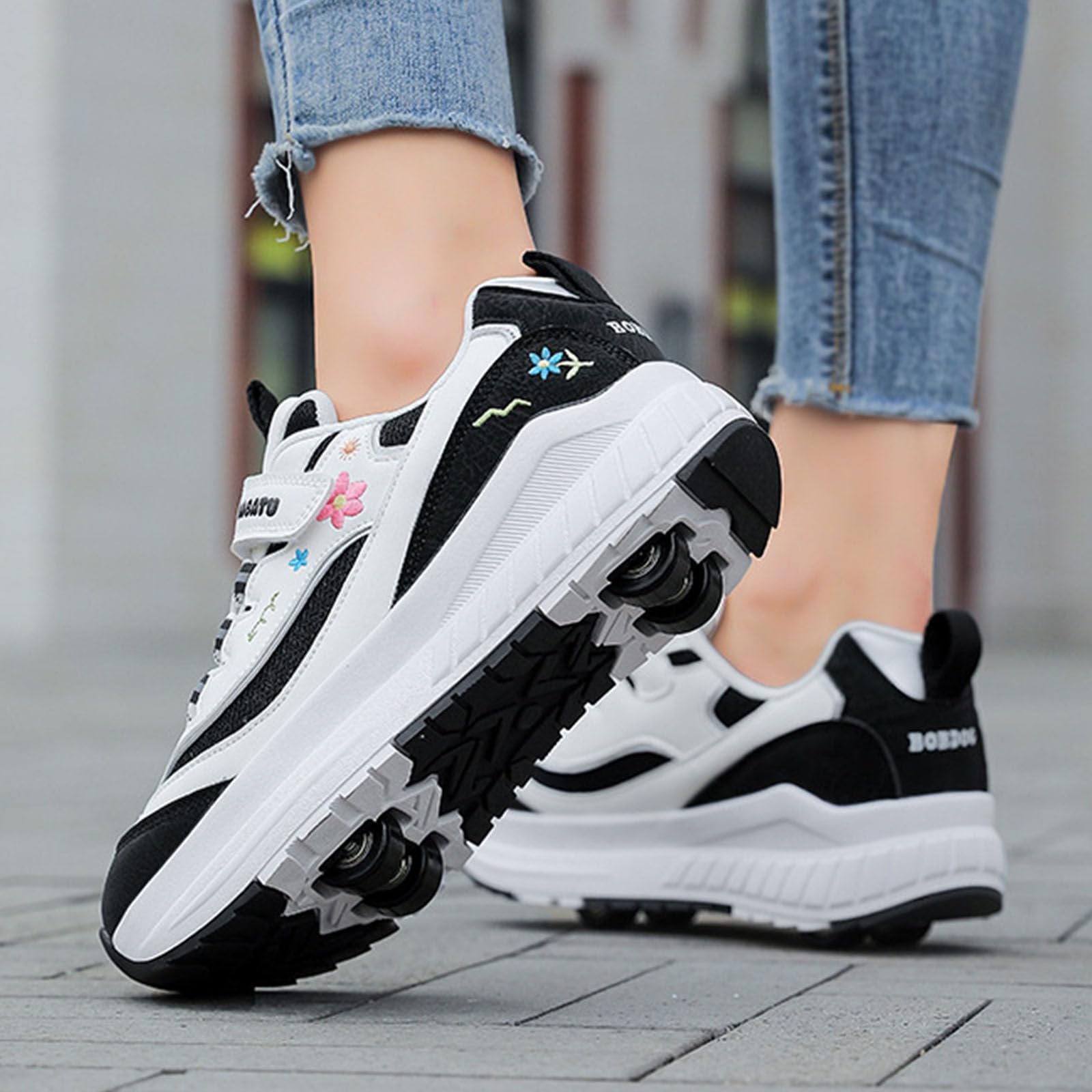 Surwin Schuhe mit Rollen Kinder Mädchen Jungen, Stickerei Blume Turnschuhe mit 4 Rollen Rollschuhe Schuhe Skateboardschuhe Roller Skate Shoes Rollschuhe Sneaker für Sport