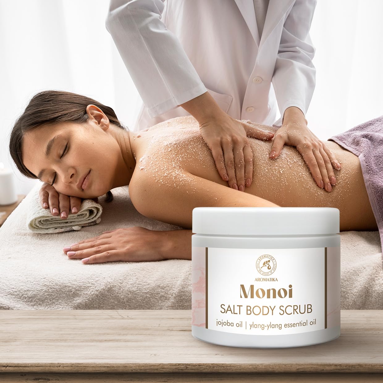 Gommage pour le Сorps Monoi 500 g - Gommage au Sel pour le Сorps - Gommage Corporel à Huile de Jojoba et à Huile Essentielle Ylang-Ylang - Hydratant Corps - Soin de la Peau - Arôme de Fleurs de Tiaré