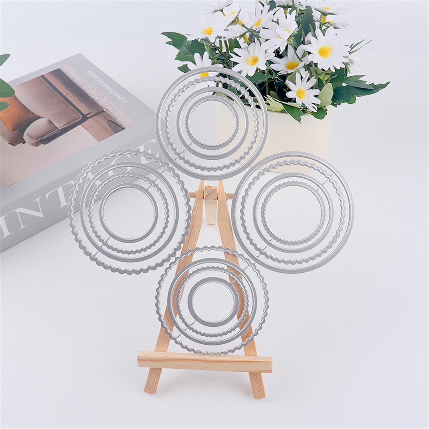 Briartw 16 Pieces Round Basic Frames, Straight Circle,Wavy, Serrated, Nested Cutting Dies Set for DIY Scrapbooking Embossing Stencil Craft Album Frame Card-Making Paper Gift Card