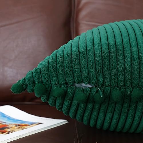 Miniatura 3 de sykting Juego de 2 fundas de almohada de color verde esmeralda de 18 x 18 pulgadas, suaves, decorativas, estilo bohemio, rural, con pompones, para