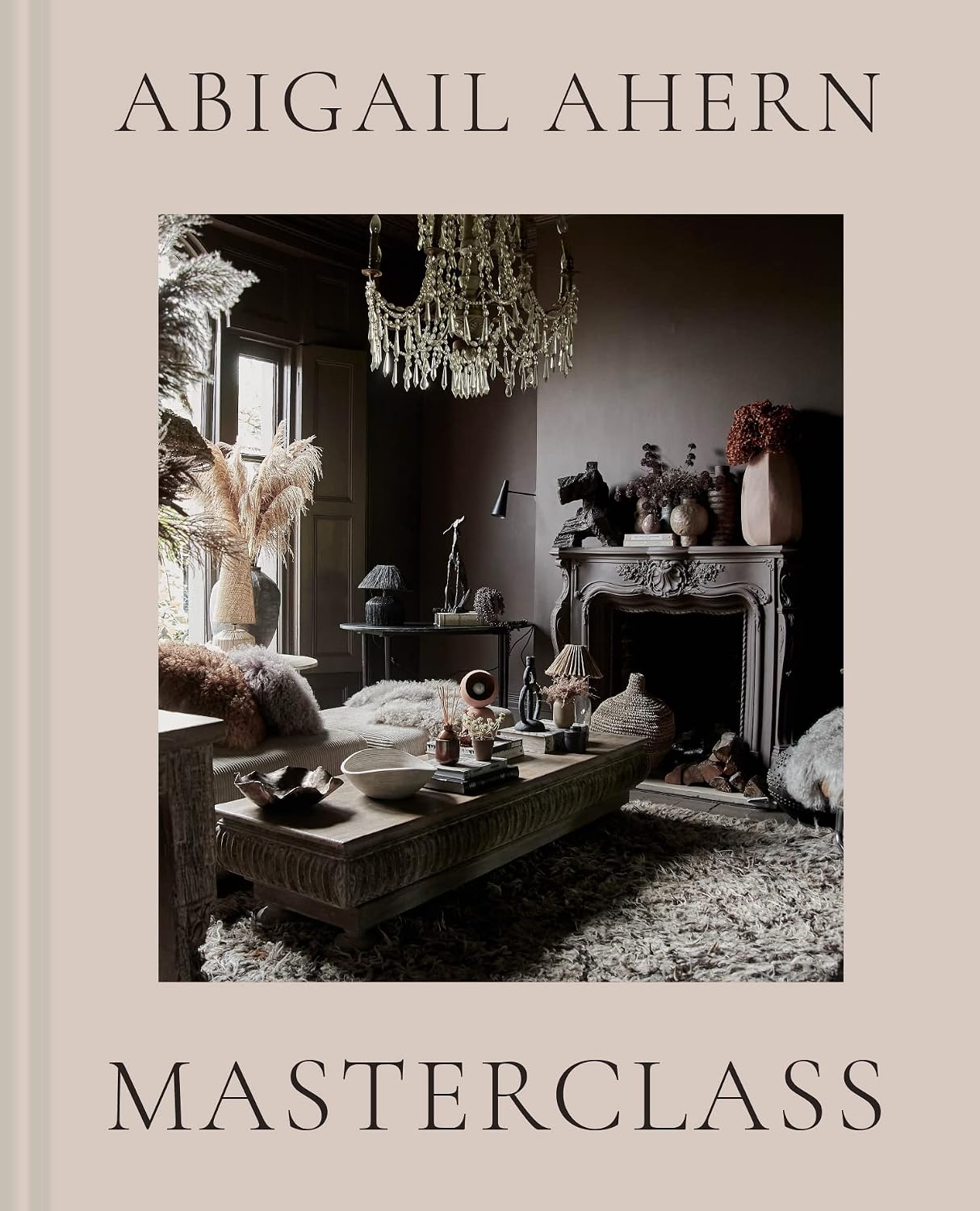 Masterclass: Transform Your Living Space with This Master Guide to Professional Interior Design