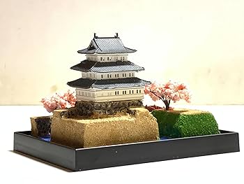 ジオラマ城 Amazon.co.jp: 鍬匠甲冑屋オリジナル: お城のジオラマ模型
