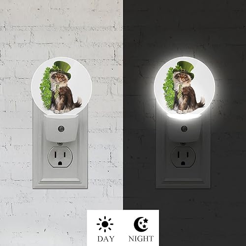 Miniatura 3 de Axayaz Luz nocturna de trébol de gato enchufable a la pared, pintura de acuarela de duende de gato para el día de San Patricio, sensor automático,