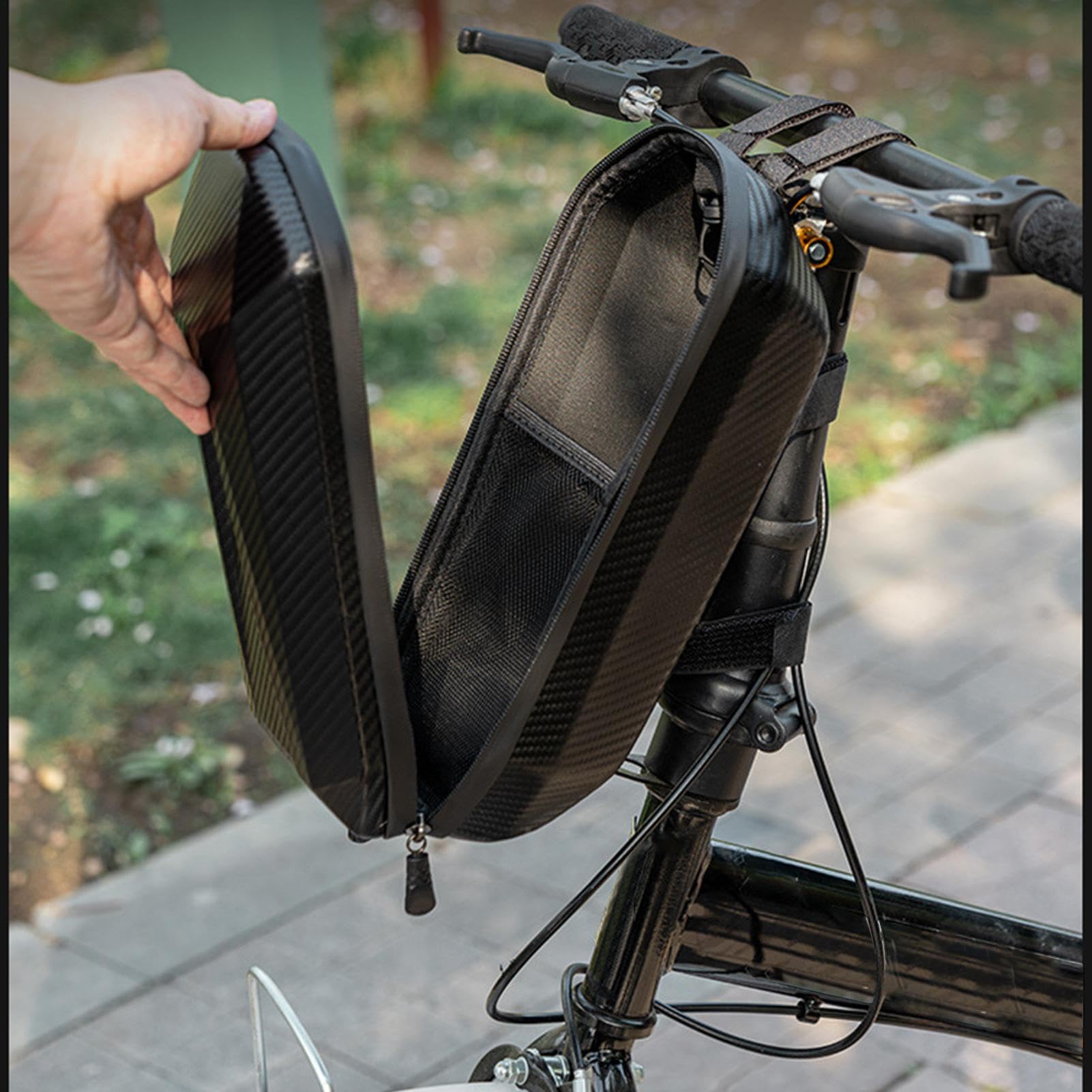 Generico Zaino Bici Capacità 4 Litri 13x31cm Borsa Frontale Rigida Antipioggia borsa manubrio scooter elettrico impermeabile Per E-Bike Ciclismo Trekking e Viaggi Per Lavoro Sport Libero