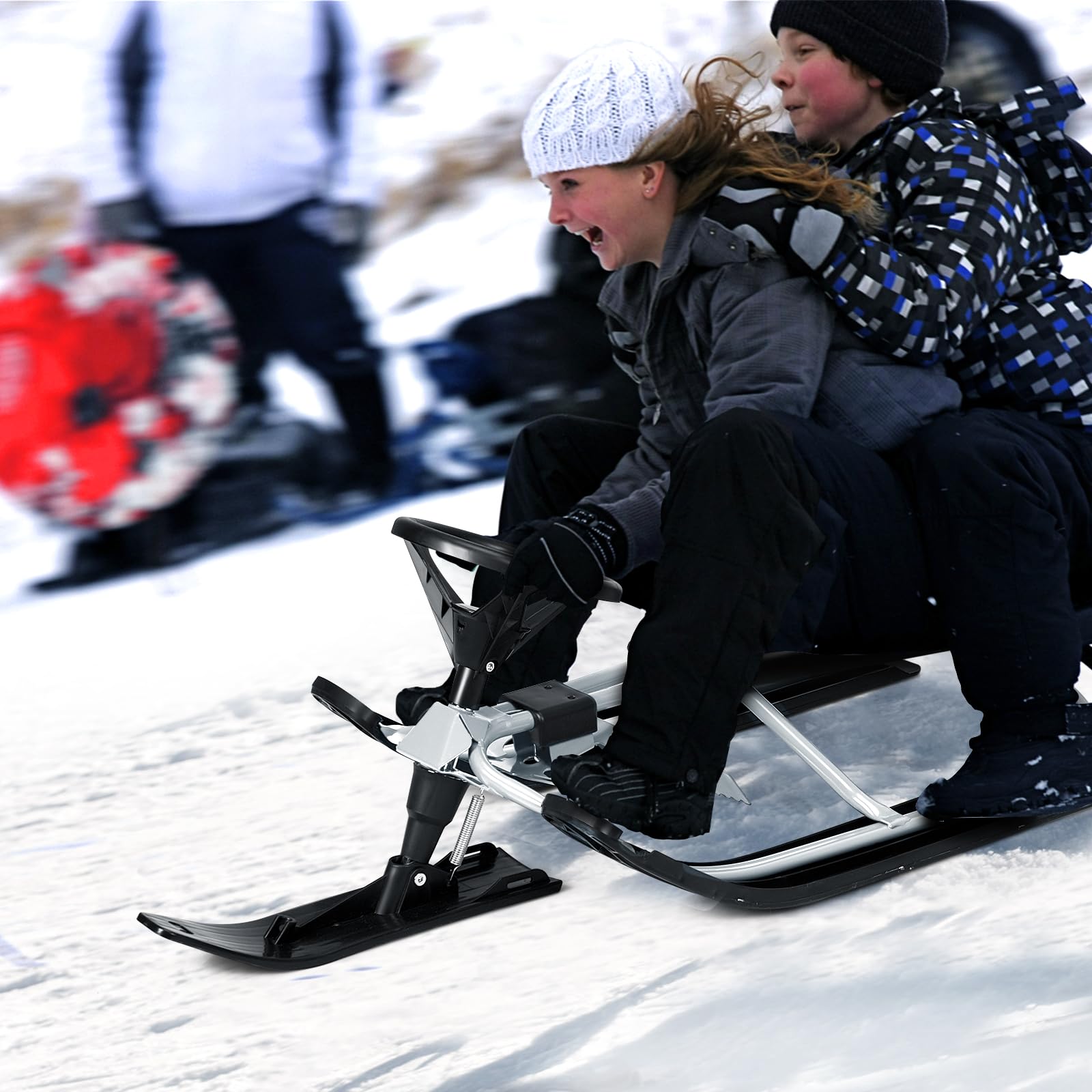 GOPLUS Luge d’Hiver Snowracer Enfants, avec Volant, 2 Freins et Amortisseur de Chocs, Luge de Direction avec Corde de Traction, Jouet d'Extérieur pour 4 Ans+, Charge 75 kg,Gris/Rouge