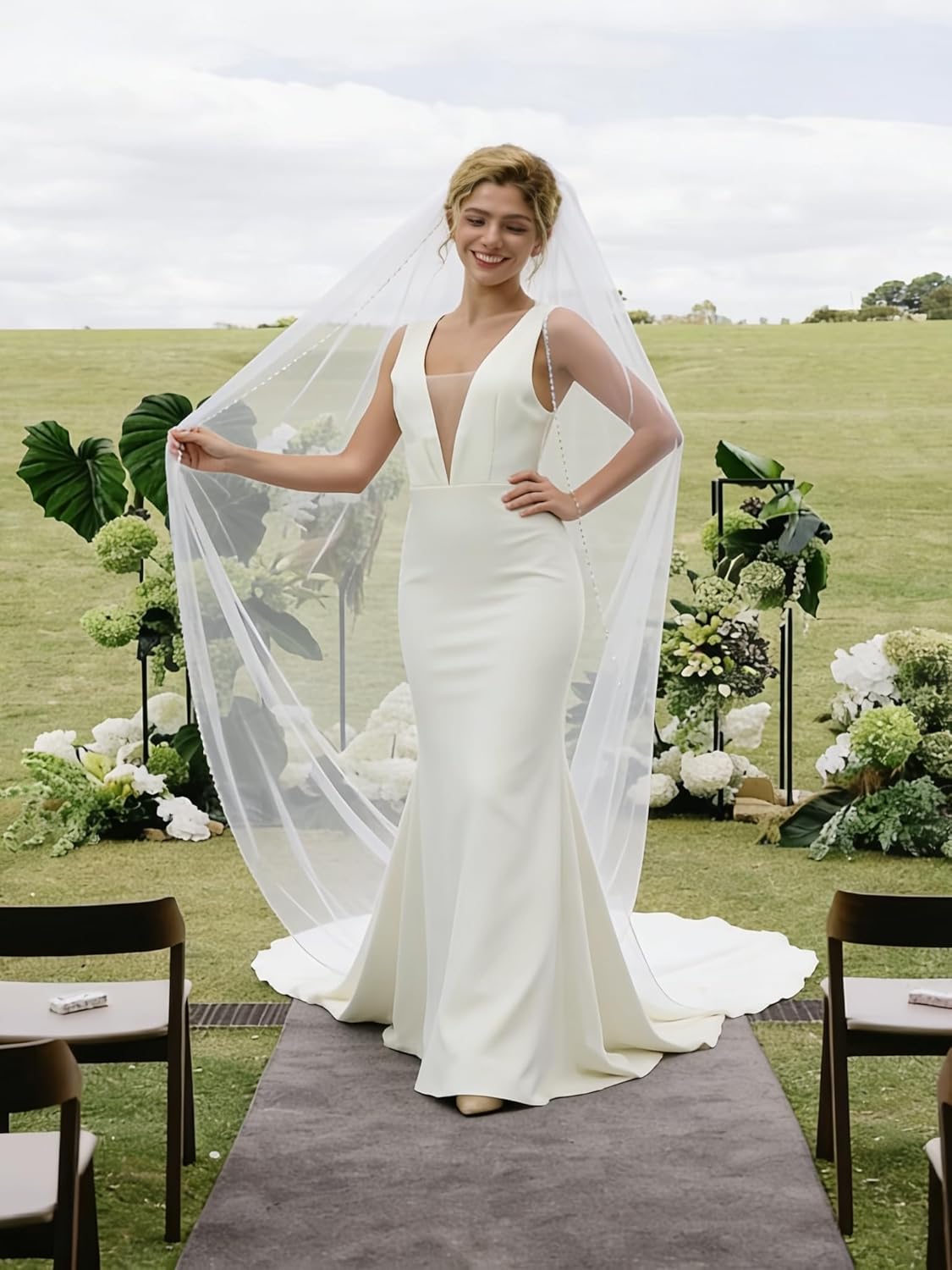 Pearl Bridal Veil Wedding Veil with Beaded Edge & Metal Comb, Wedding Veils for Women in Ivory & White