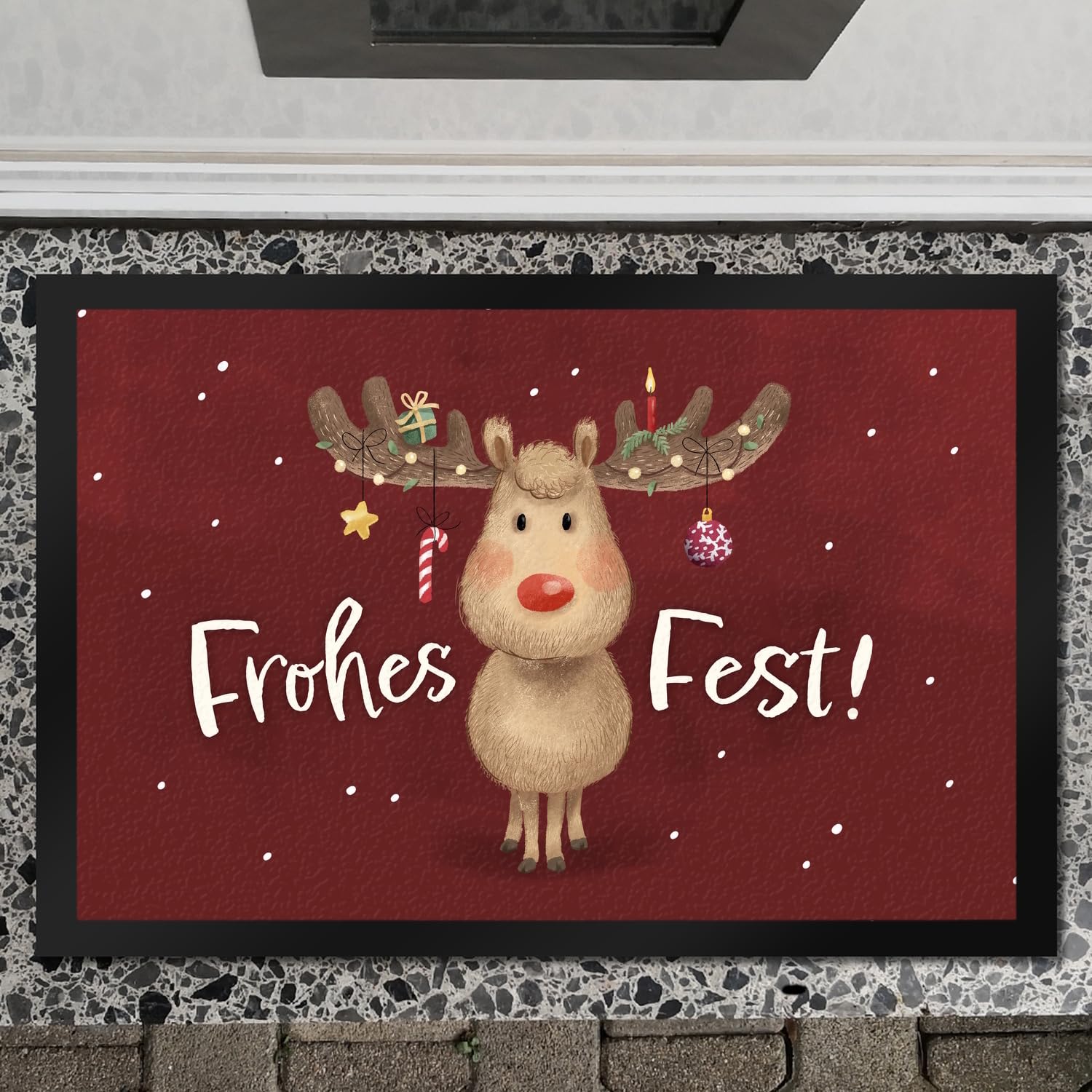 speecheese Frohes Fest Rentier mit Weihnachtsschmuck Fußmatte XXL in 50x75 cm eine Festliche Fußmatte XXL in 50x75 cm zur Weihnachtszeit Weihnachtliche Fußabtreter REH Türmatte für Frauen