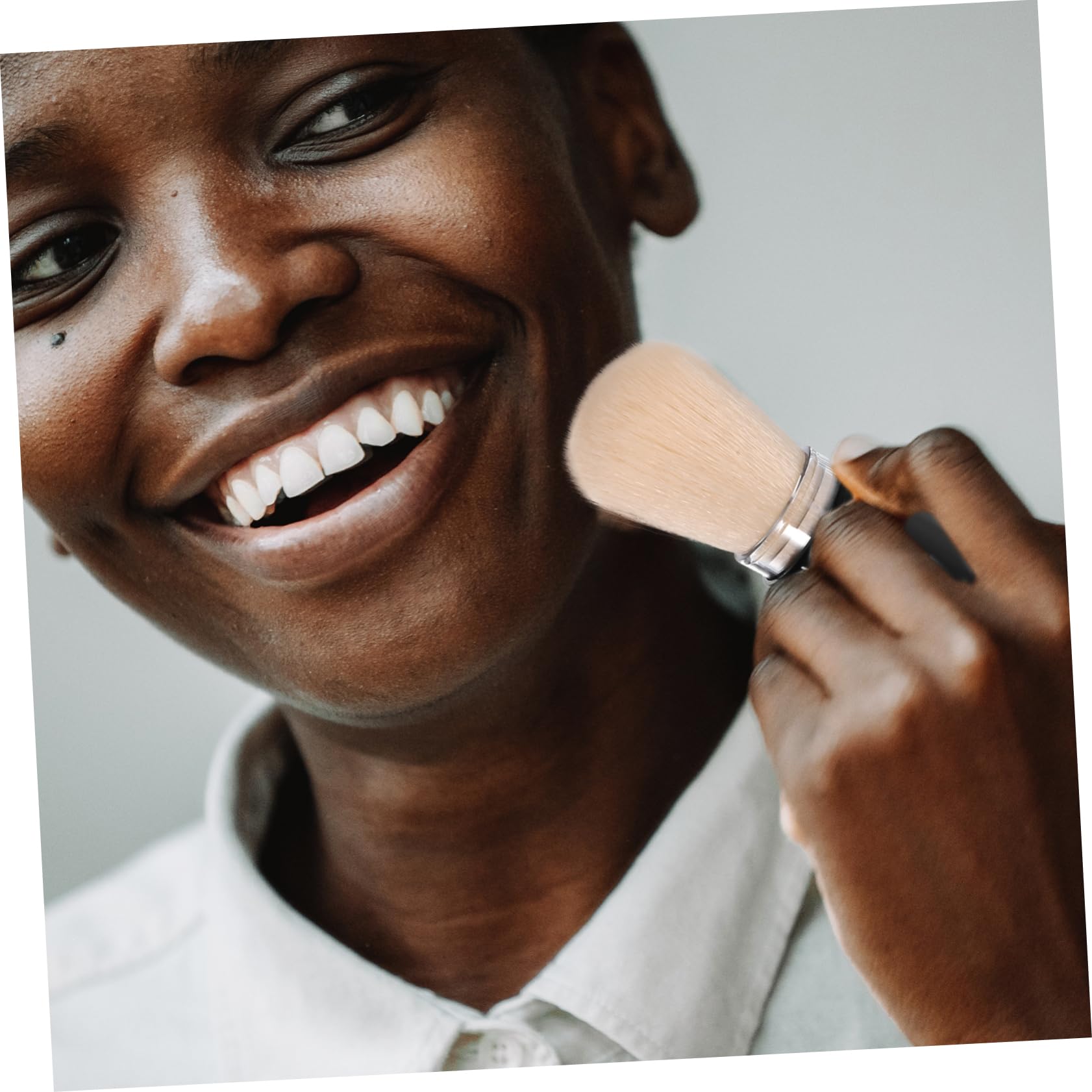 Baluue Press Spray Paint Brush Makeup Brush for Powder for Women Facial Makeup Tool