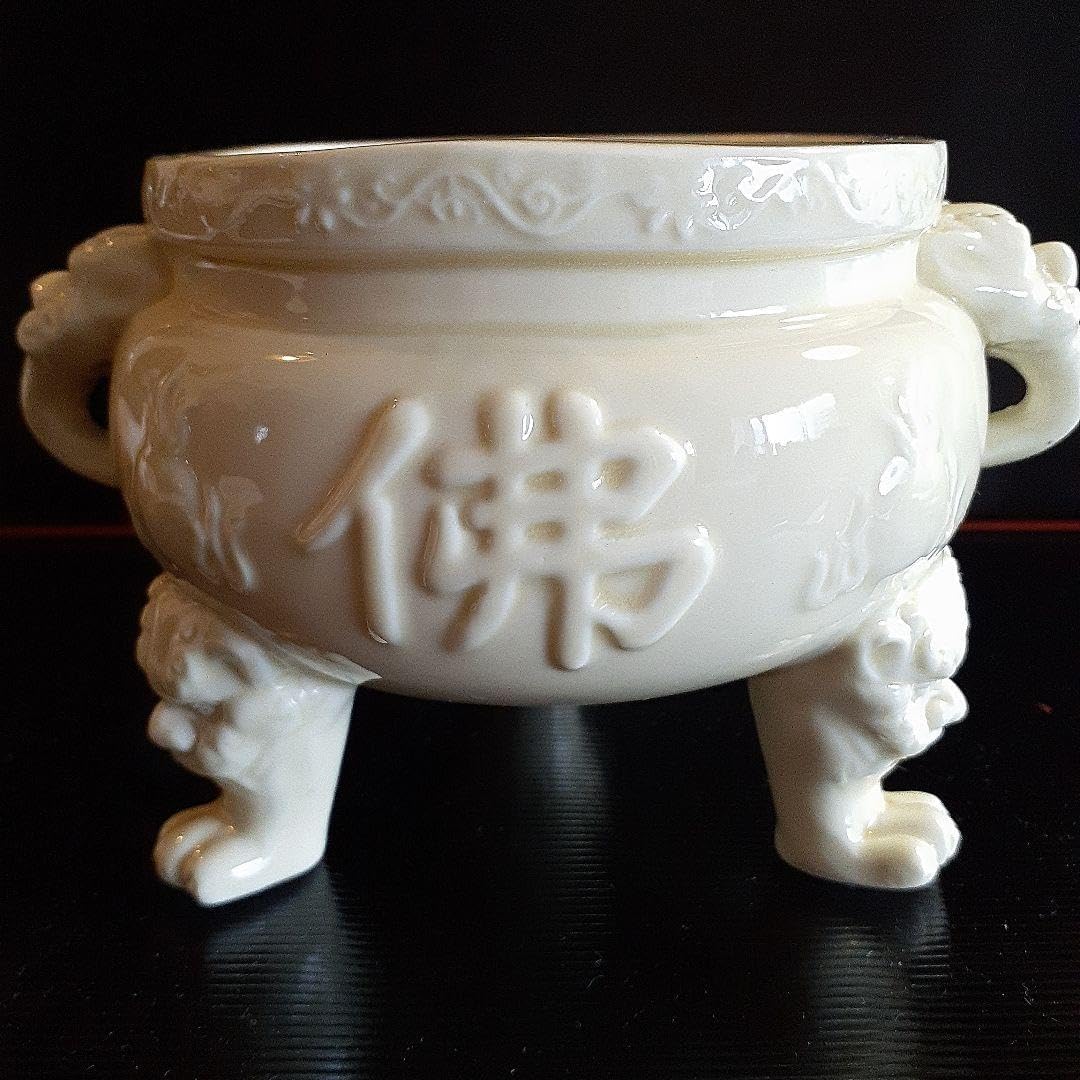 徳化窯白磁三獣足香枦 徳化窯 白磁 三獣足香枦