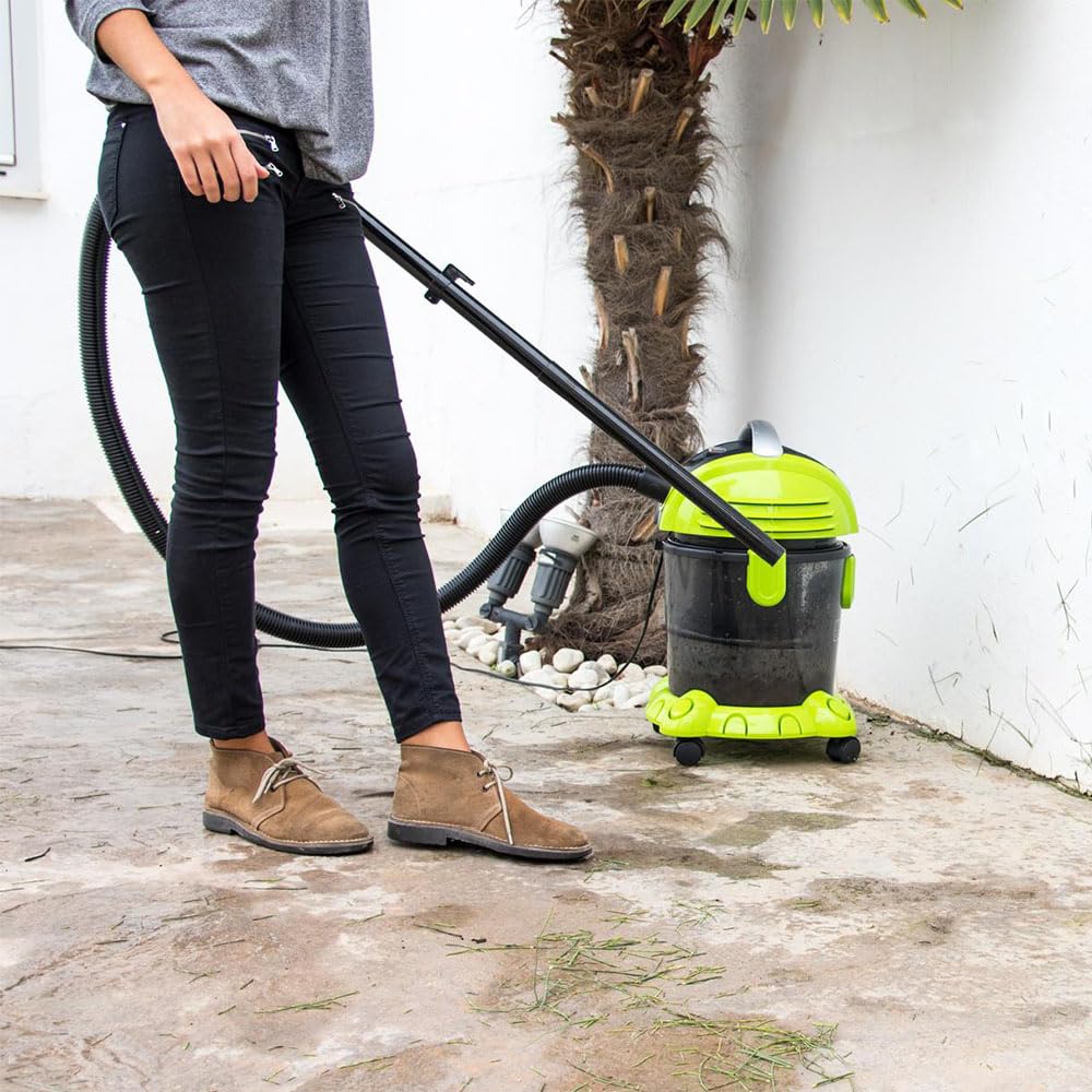 Cecotec Aspirador de Sólidos y Líquidos sin Bolsas Wet&Dry T. 1200W, 7 Metros de Radio de Acción, Capacidad 15 L, Filtro HEPA y Filtro de Agua, Regulador de Potencia, Soplador, 5 Accesorios