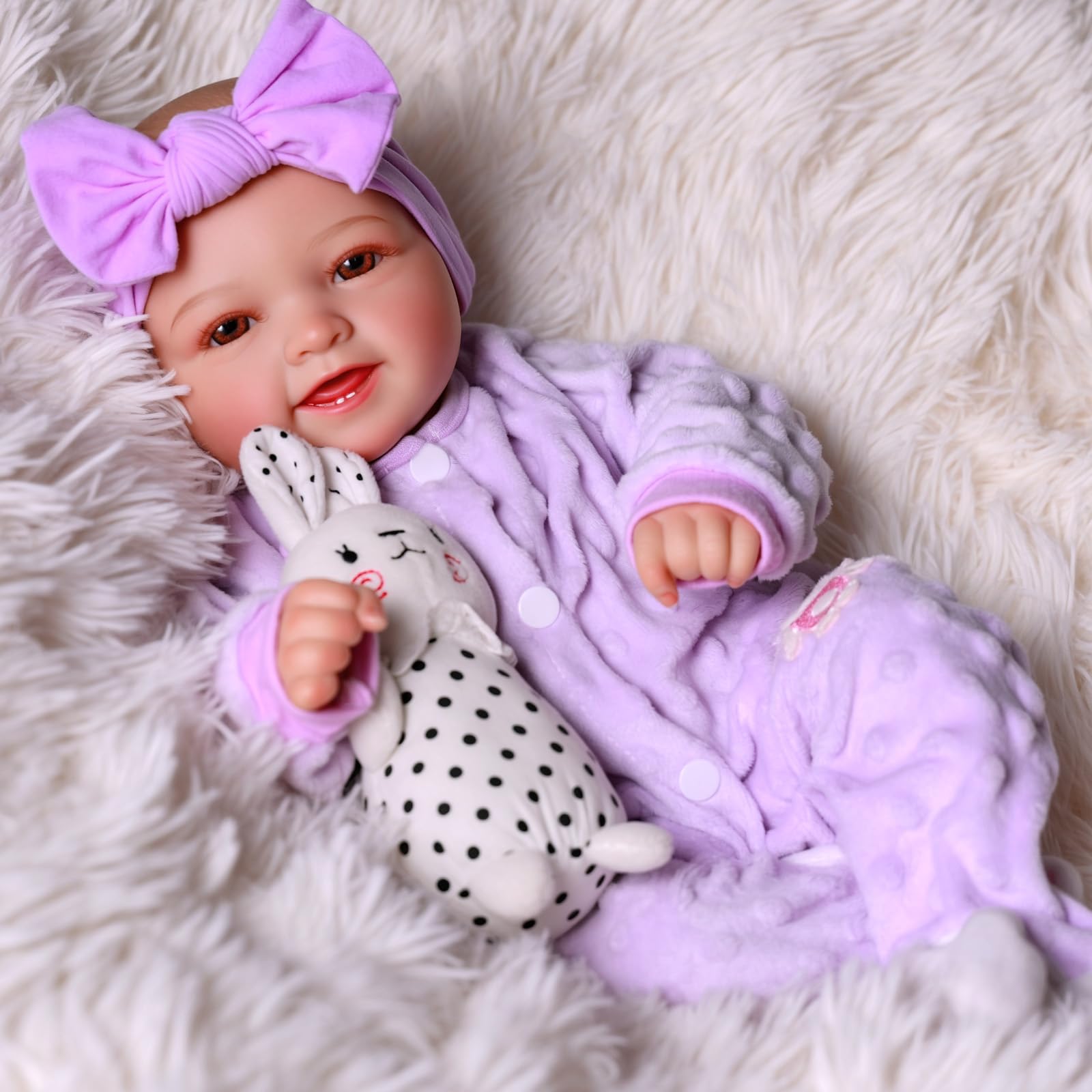 JIZHI Bambole Reborn 17 Pollici - Originali Rinato Bambino Femmine - Neonato Dolls per Age 3+ con Scatola Regalo, Compleanno e Collezione (Occhi Marroni)
