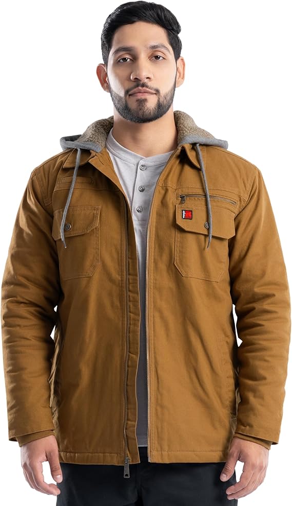 Wrangler mens Quilted Lined Jacket With Sherpa Hood