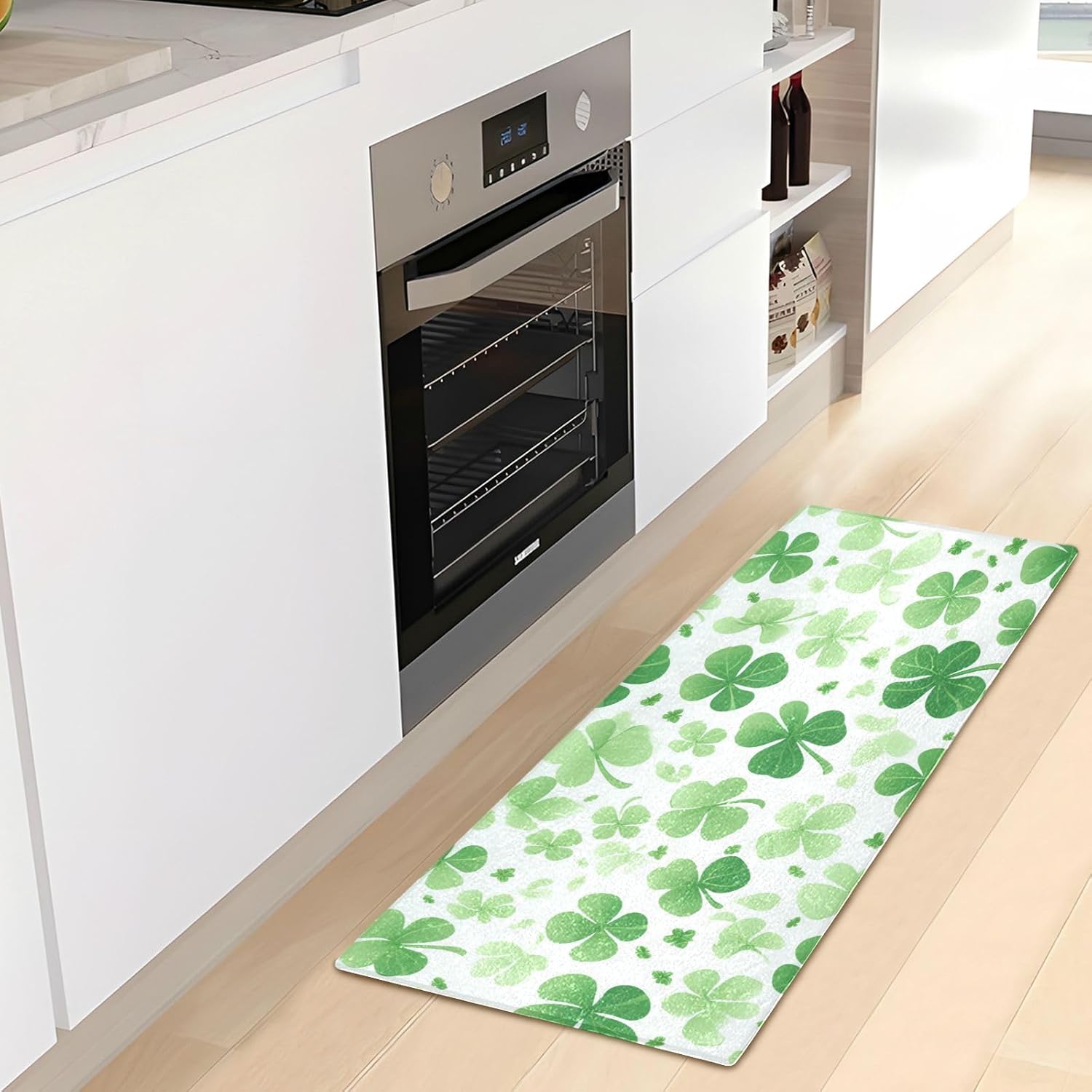 St. Patrick's Day Rugs Fluffy Bath Rugs, St Patricks Light Green Clover Plush Bathroom Rug Kitchen Rug Soft Fuzzy Mat Carpet Shaggy Shower Rug Water Absorbent