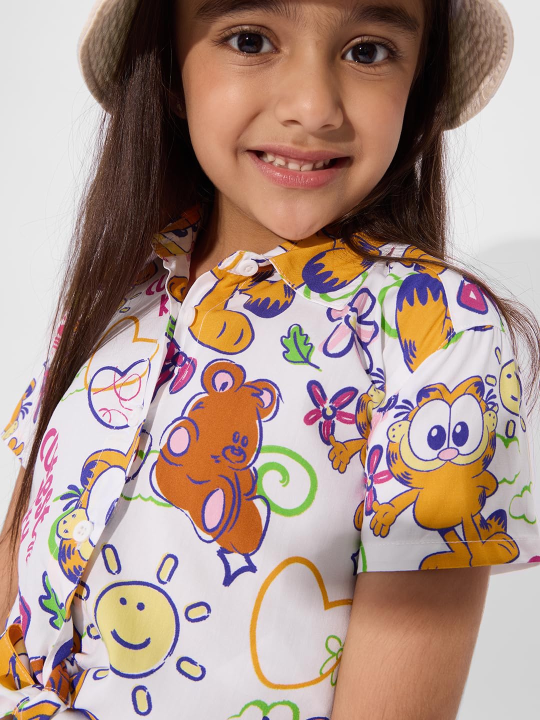 The Souled Store Garfield: Cutest Kitten Girls - Camiseta corta de algodón estampada con cuello y cuello blanco