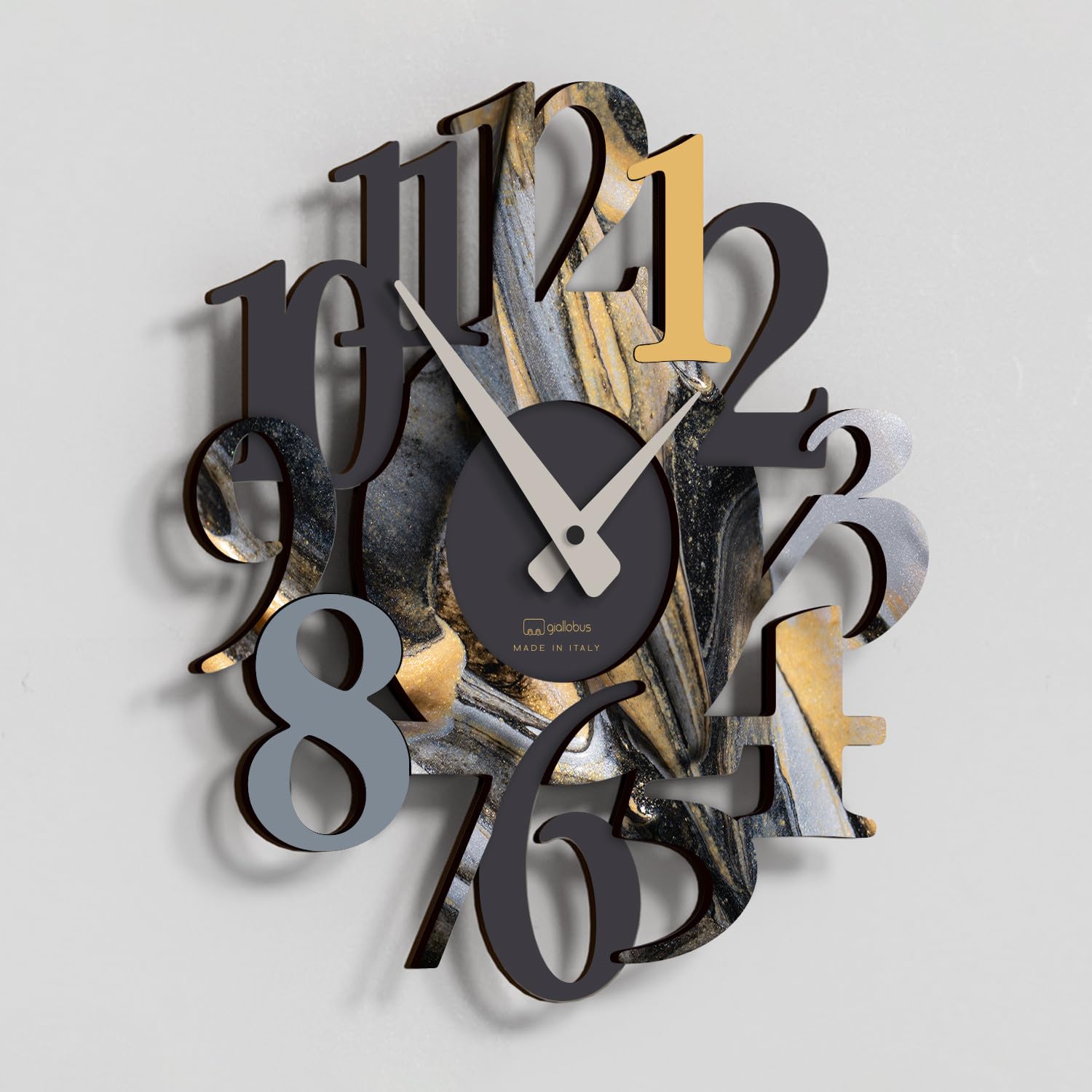 Giallobus - Premium-Uhr - Carved - MDF-Holz - Premium 30x30‎‎cm - 20 - Gold Marble - Italienisches Handwerk – geräuschlos – Geschenkidee – modern