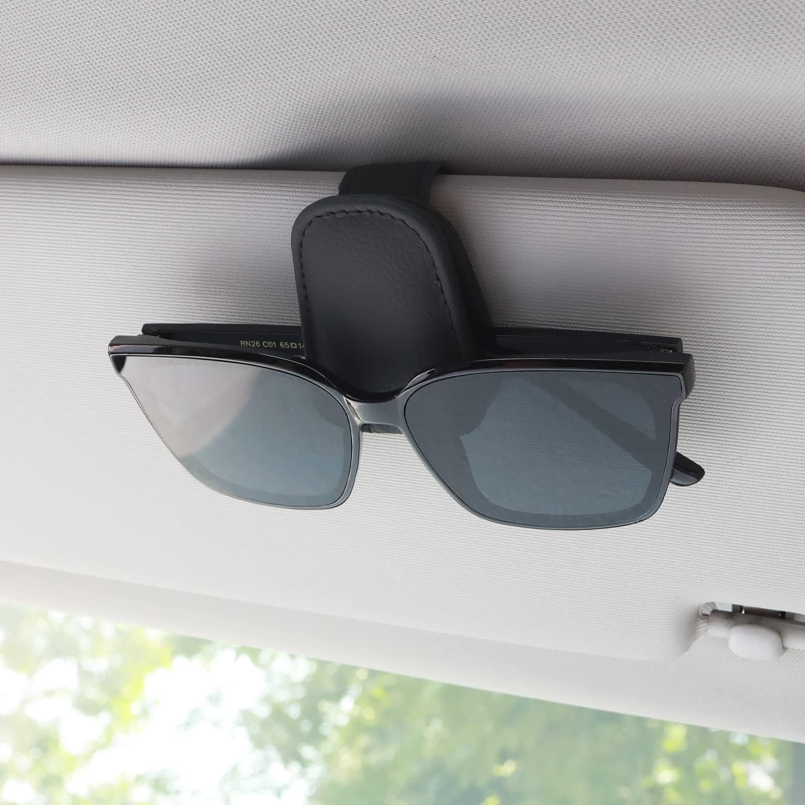 RXATTWVLY Car Sunglasses Holder for Smart Fortwo Forfour 453 451 450,Leather Eyeglass Holder Eyeglasses Hanger Ticket Card Clip Car Visor Accessorie,A